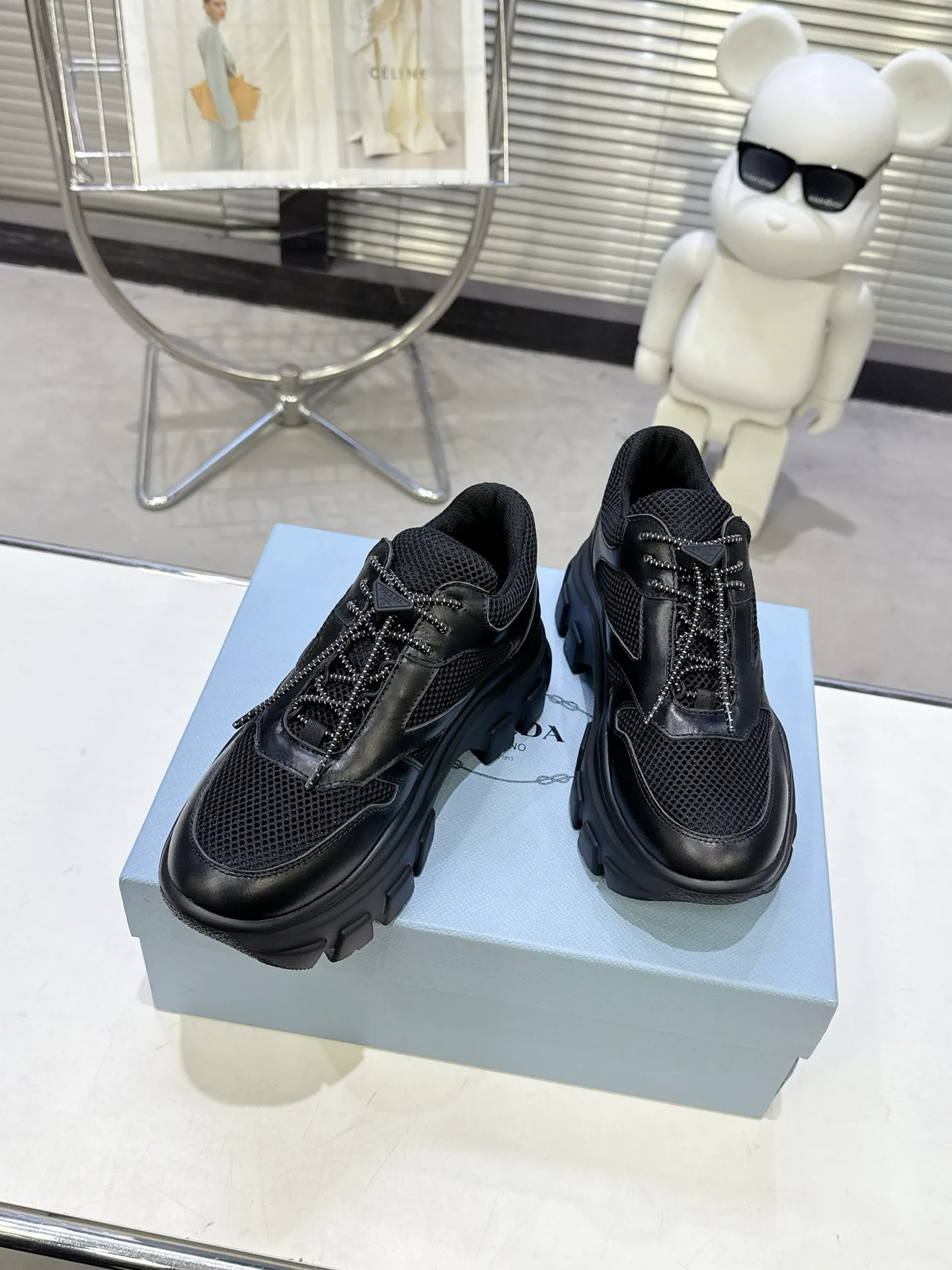 Кроссовки Женские Prada 17371779