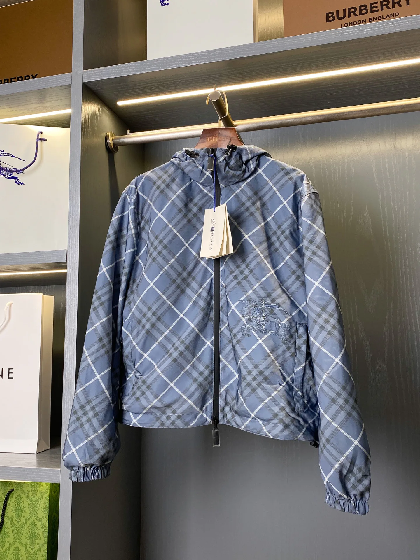 Куртки И Пуховики Женские Burberry 11339843