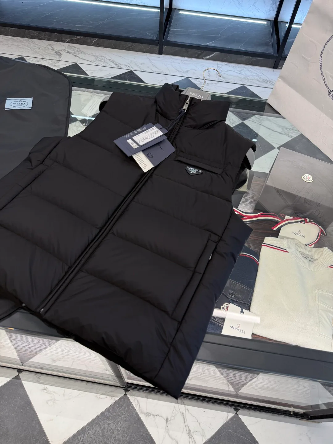 Жилеты Женские Prada 18007678