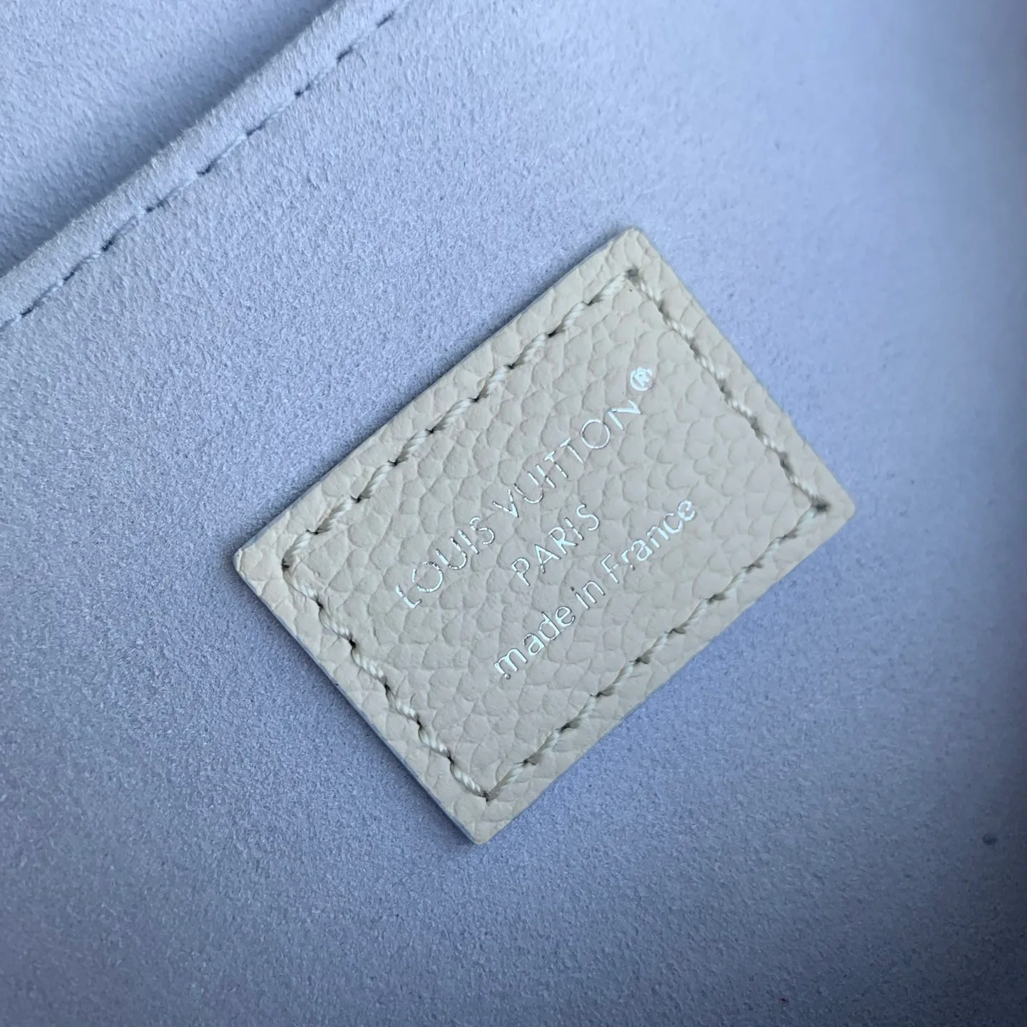 Классические Сумки Женские Louis Vuitton 18147480