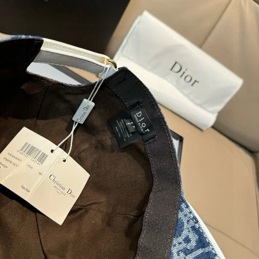 Головные Уборы Christian Dior 18105247