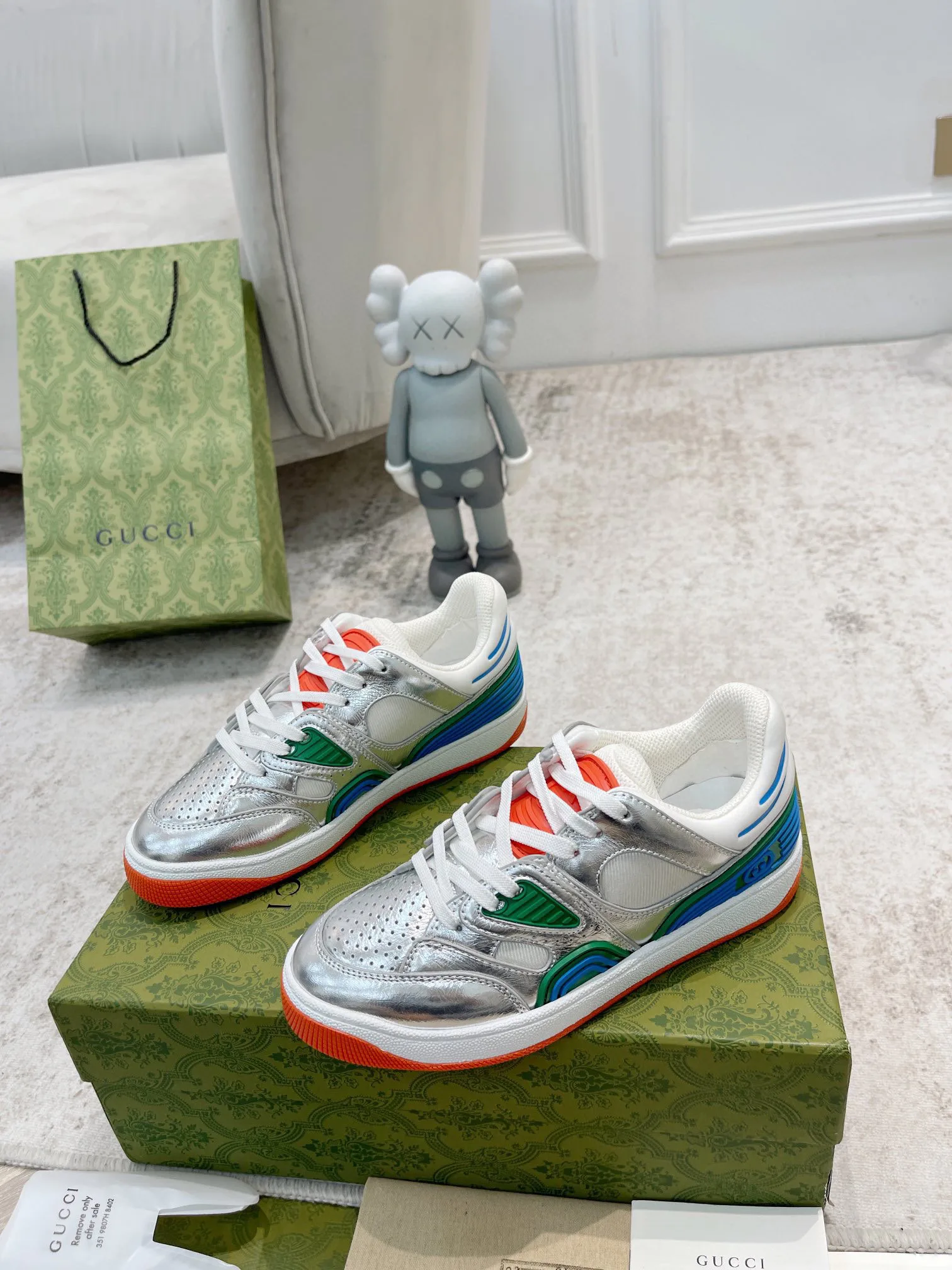 Кроссовки Женские Gucci 945090