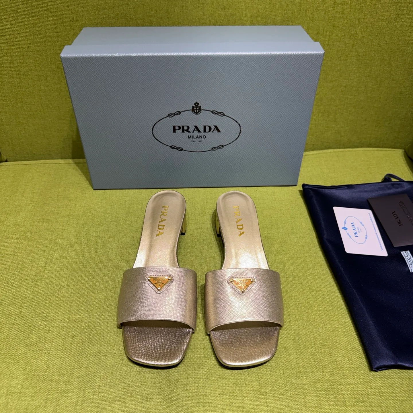 Сандалии Женские Prada 11769638