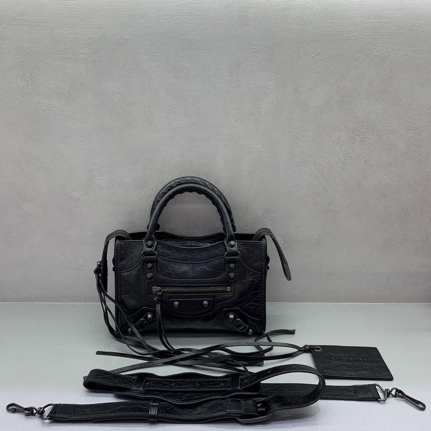 Классические Сумки Женские Balenciaga 18135976