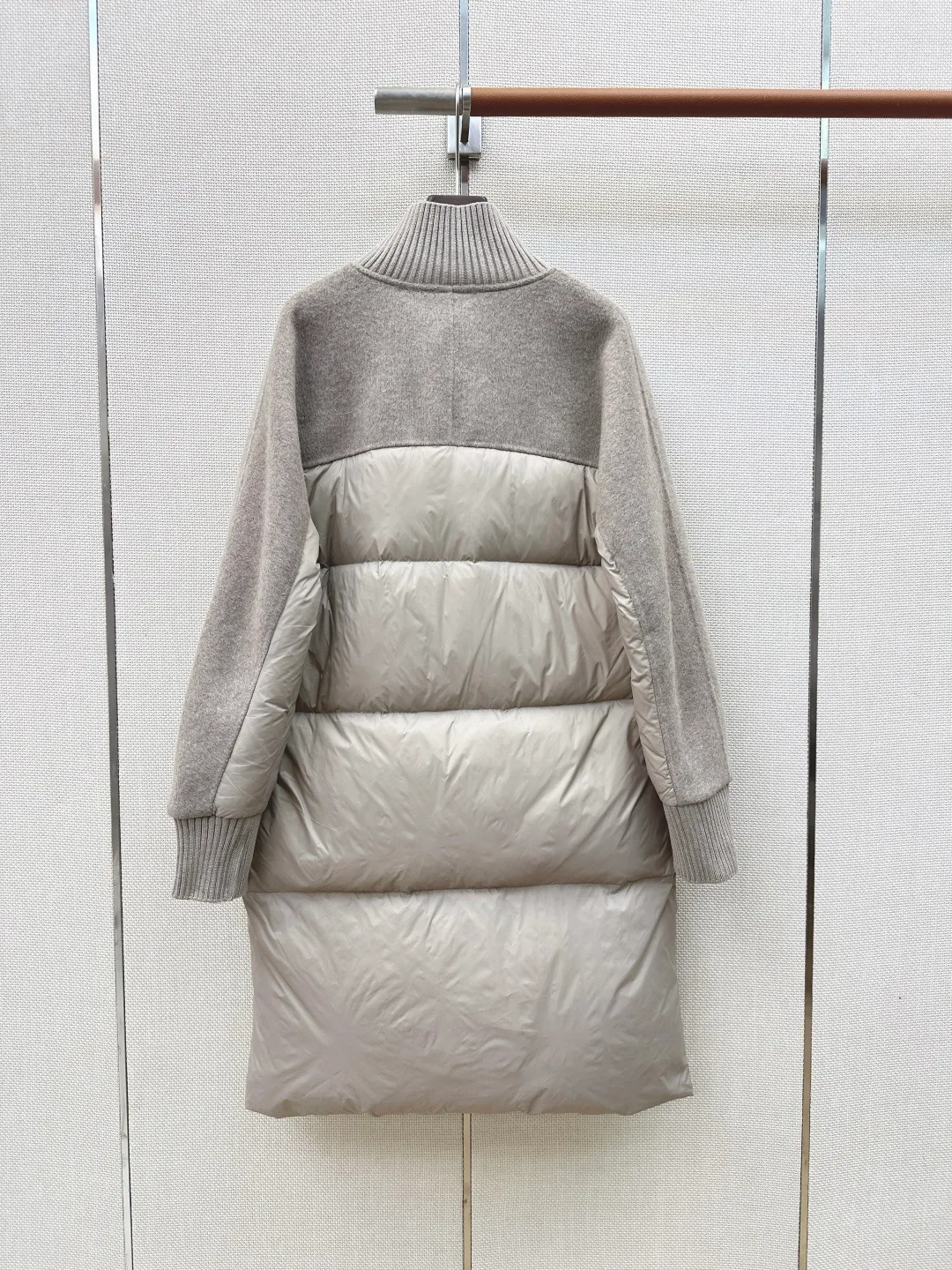Куртки И Пуховики Женские Brunello Cucinelli 18127462