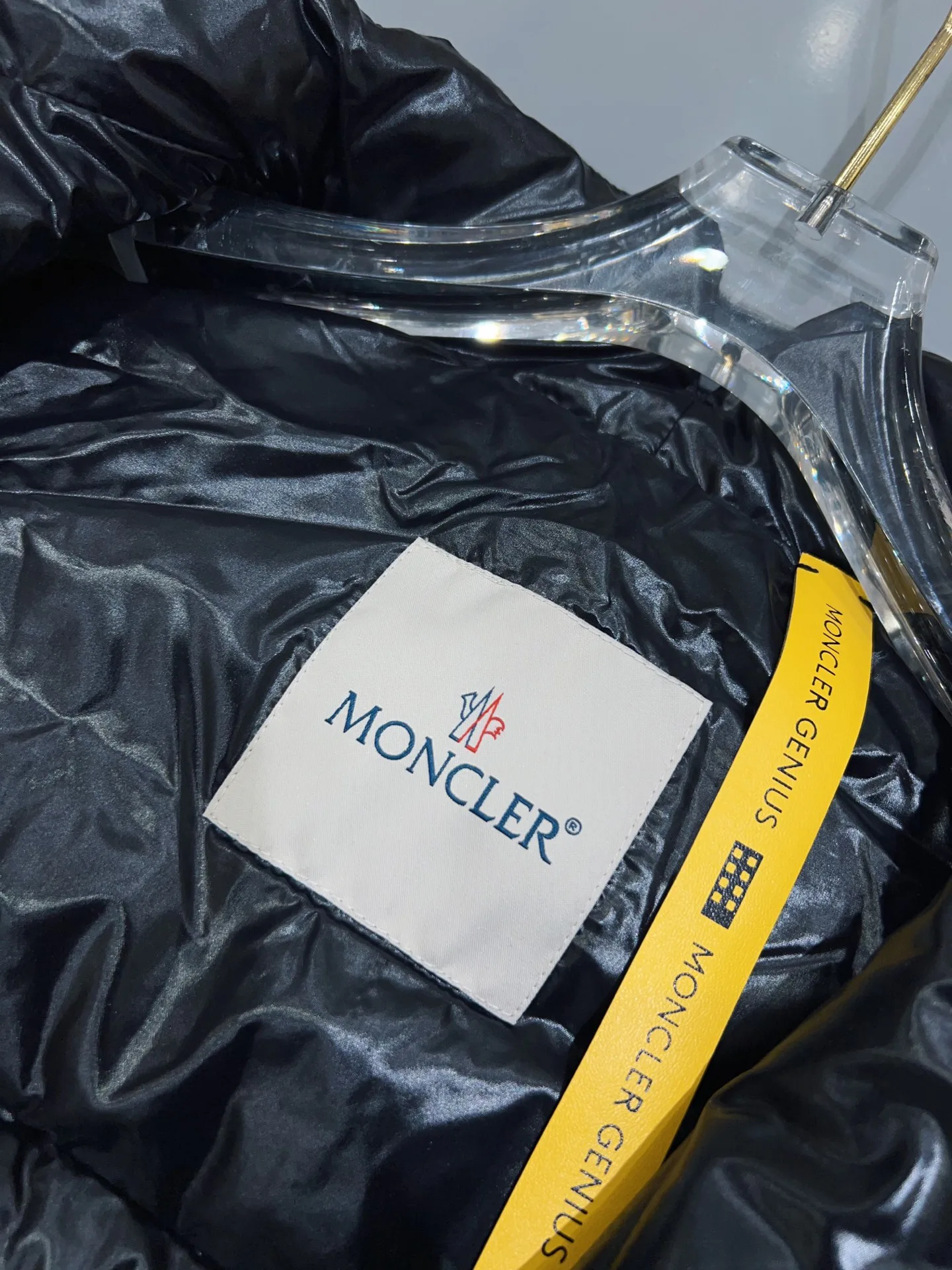 Куртки И Пуховики Мужские Moncler 17915021