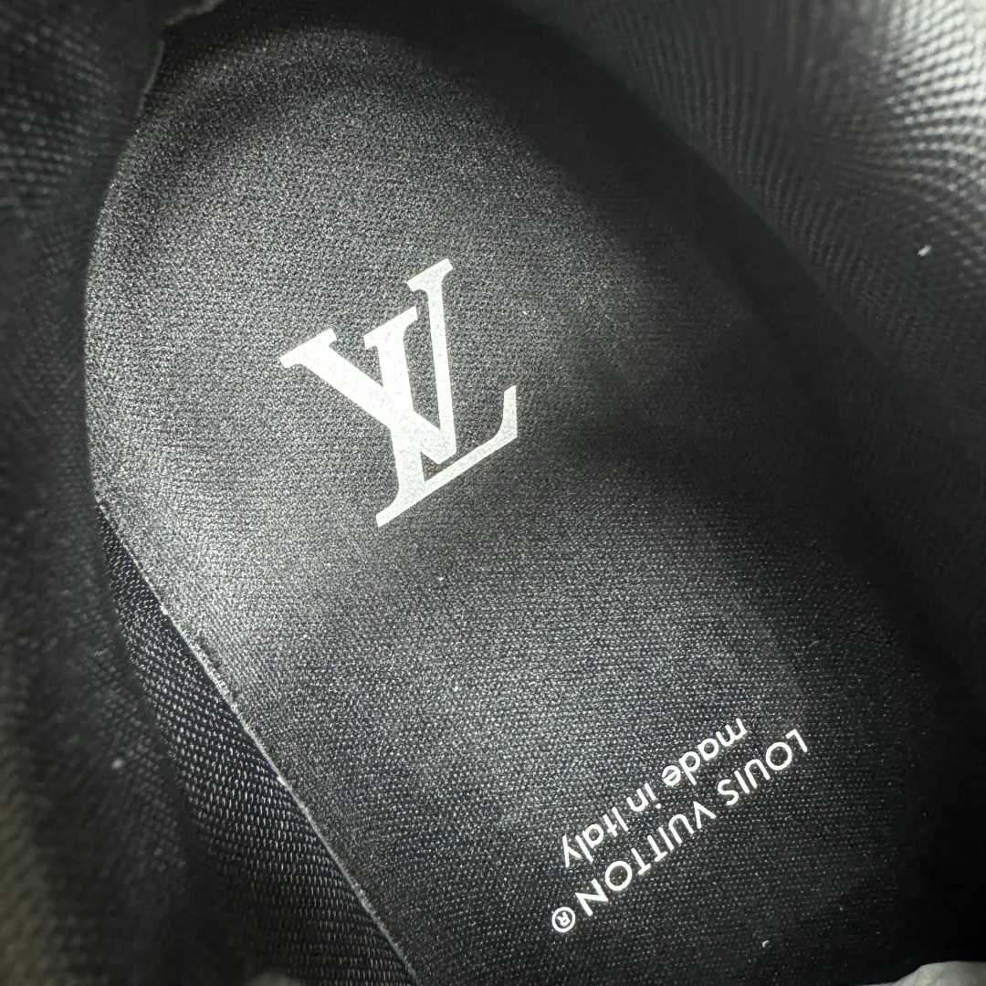 Кроссовки Мужские Louis Vuitton 1032399