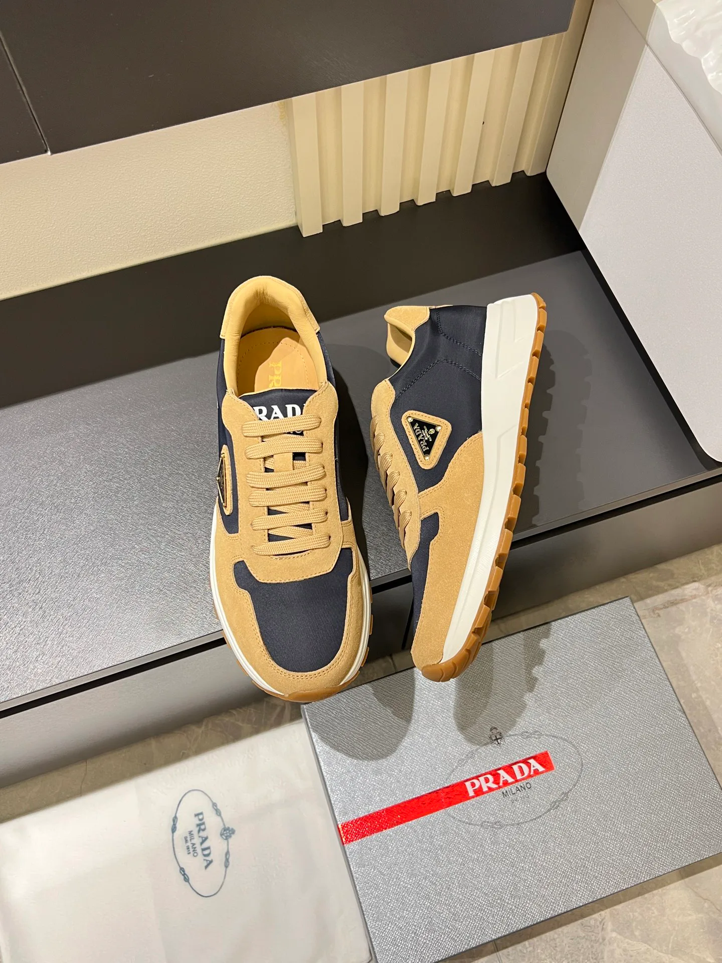 Кроссовки Мужские Prada 10273067