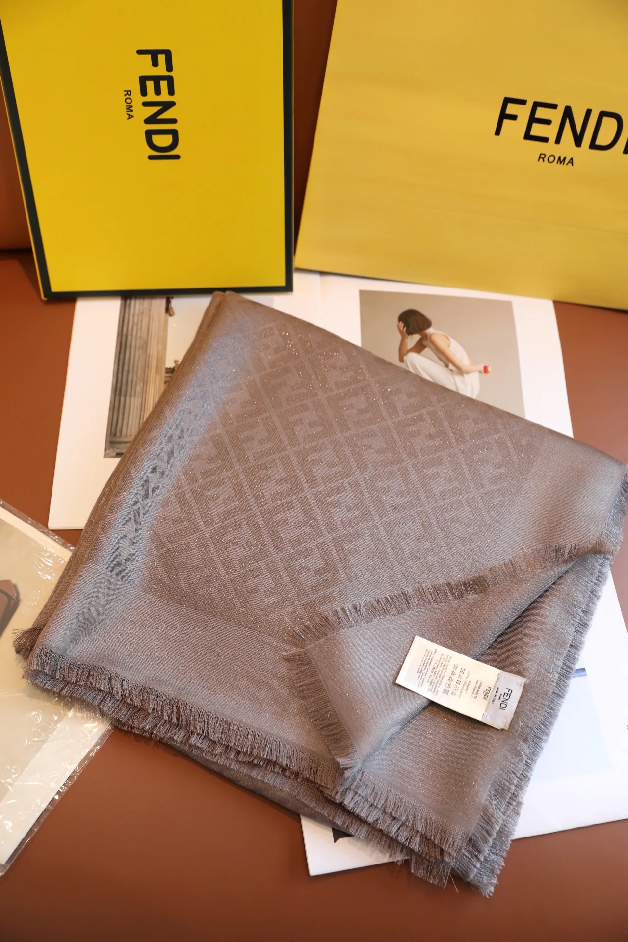 Платки Fendi 11654324