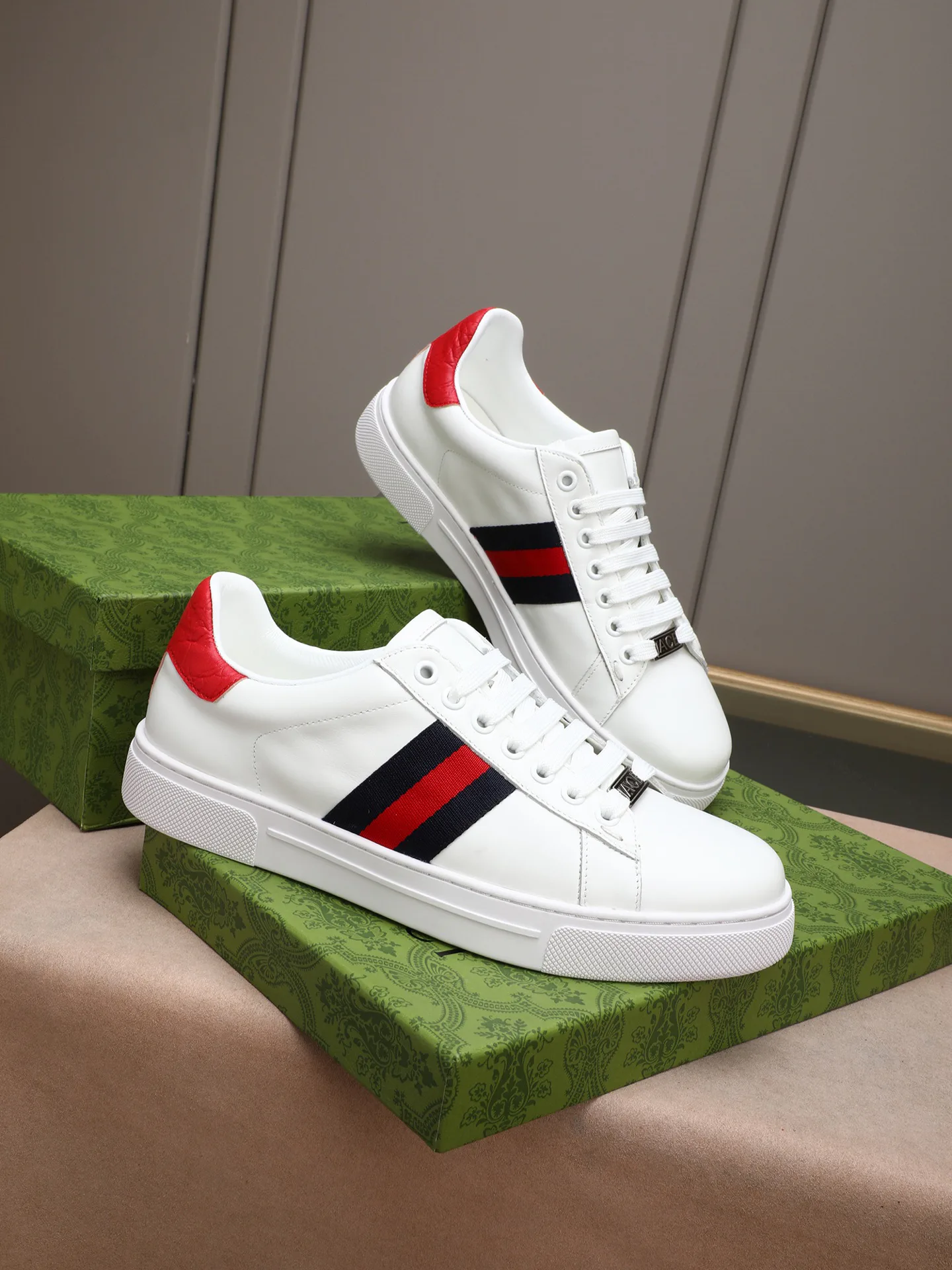 Кроссовки Мужские Gucci 12960039