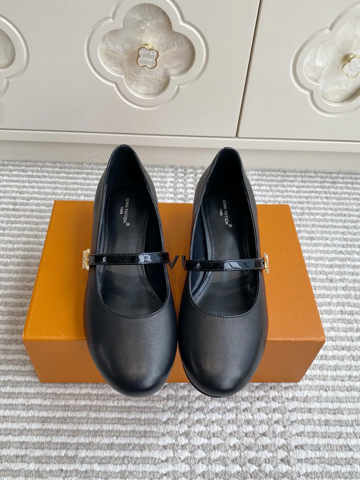 Туфли Женские Louis Vuitton 13185450