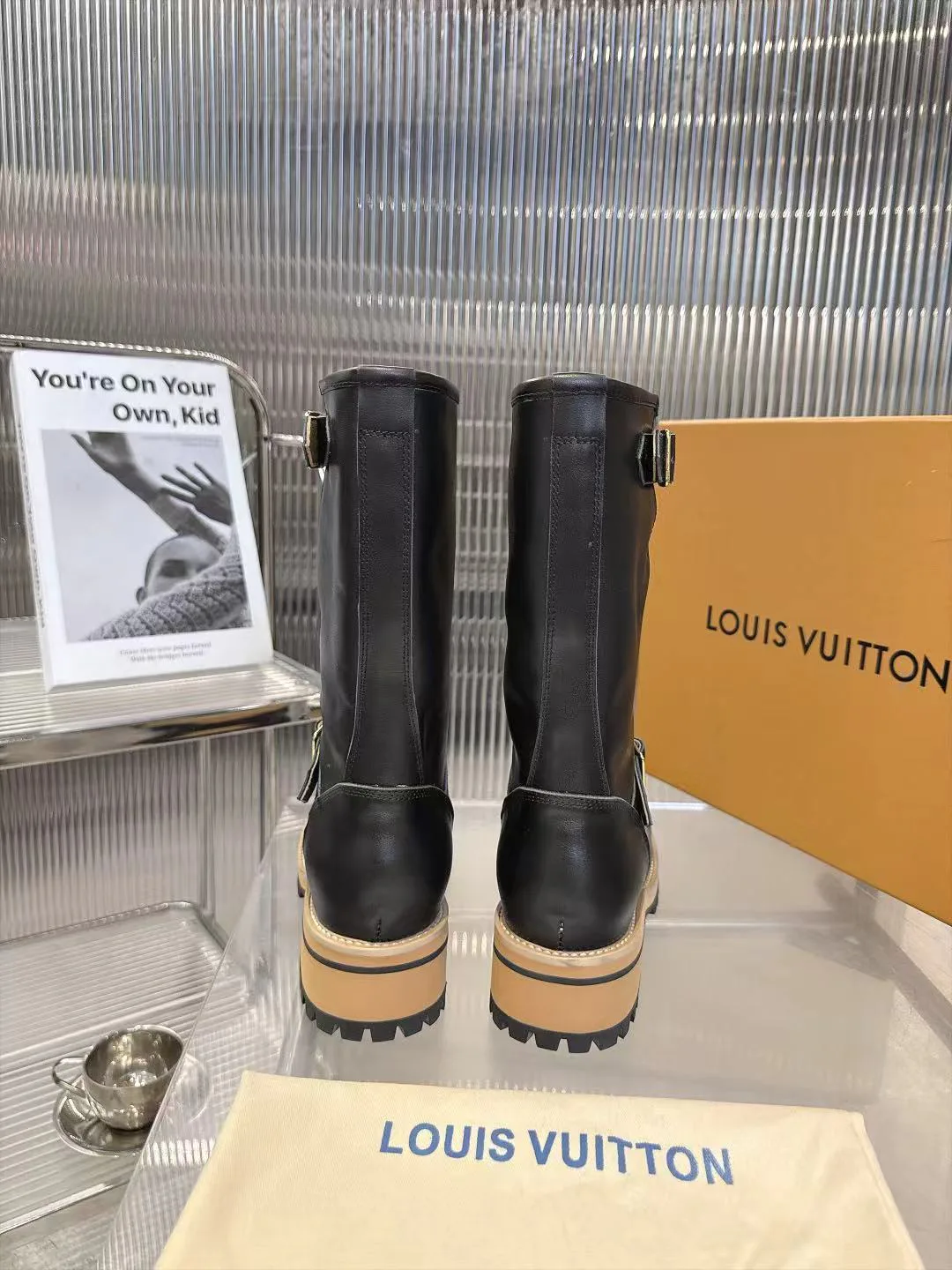Ботинки Женские Louis Vuitton 18665261