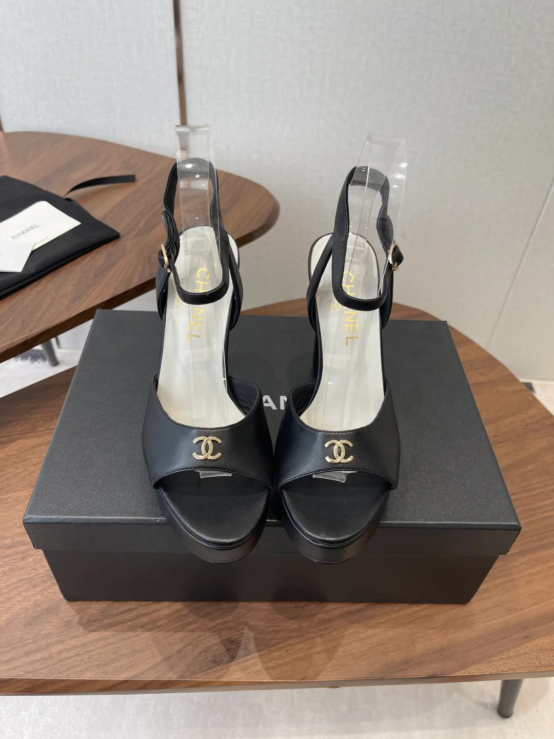 Босоножки Женские Chanel 11483298