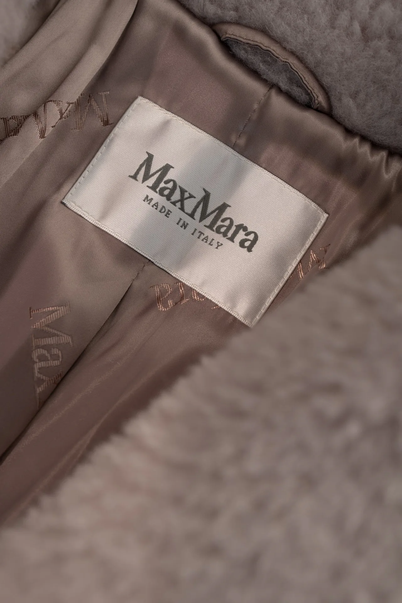 Пальто Женские Max Mara 18728342