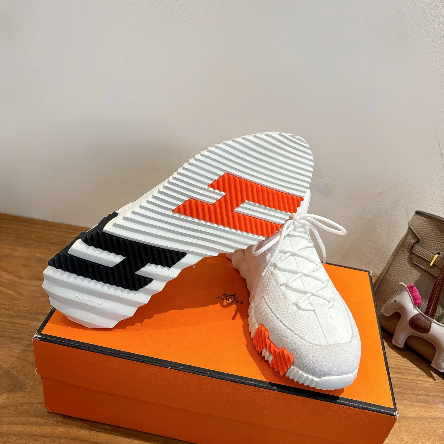 Кроссовки Женские Hermes 689361