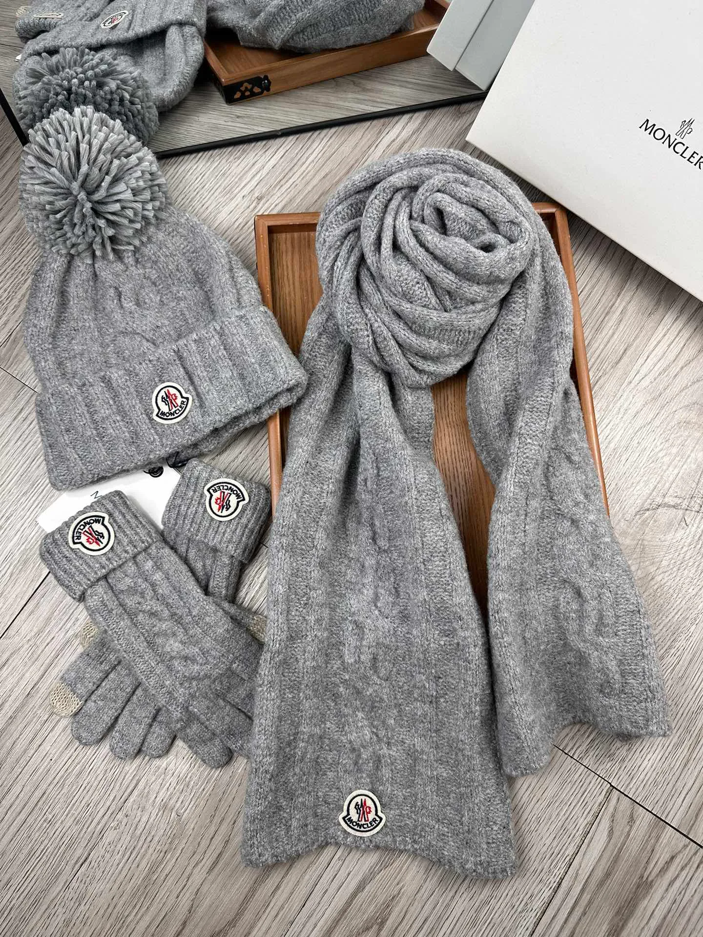 Шарфы Moncler 318480