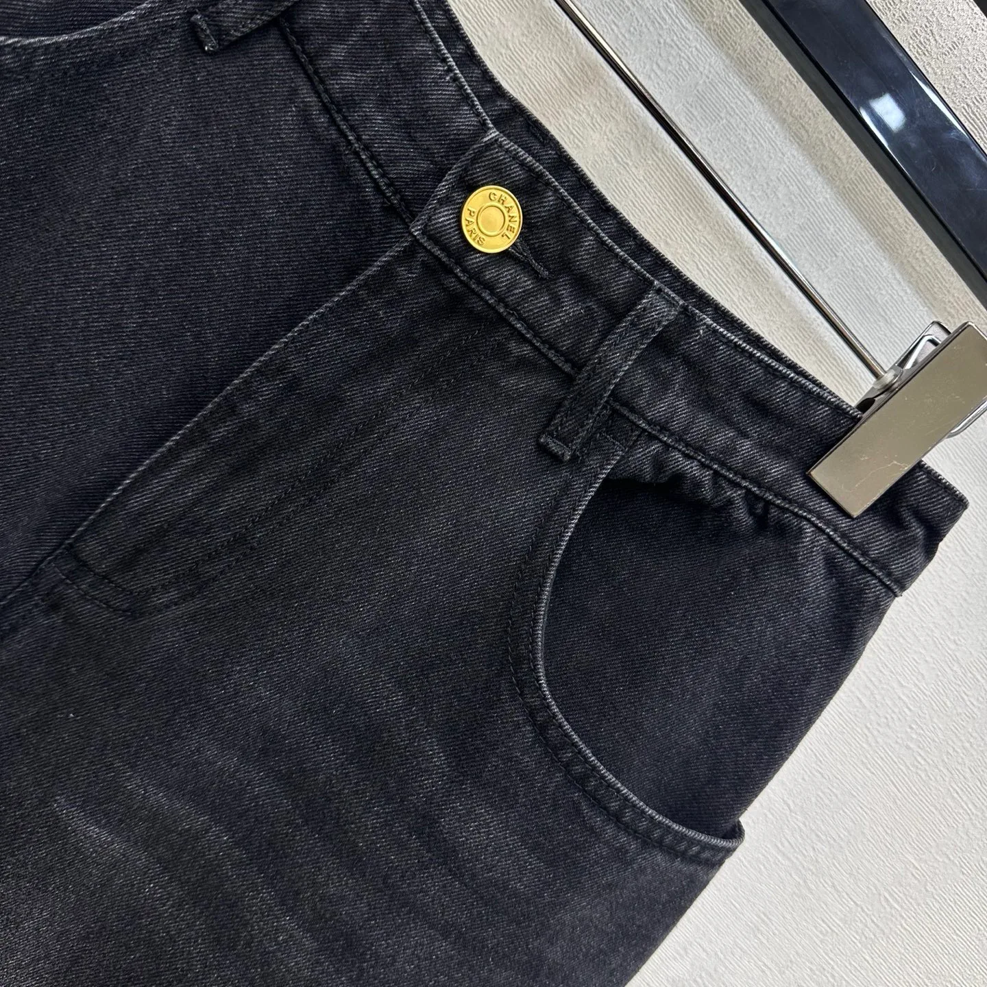 Джинсы Женские Chanel 18631437