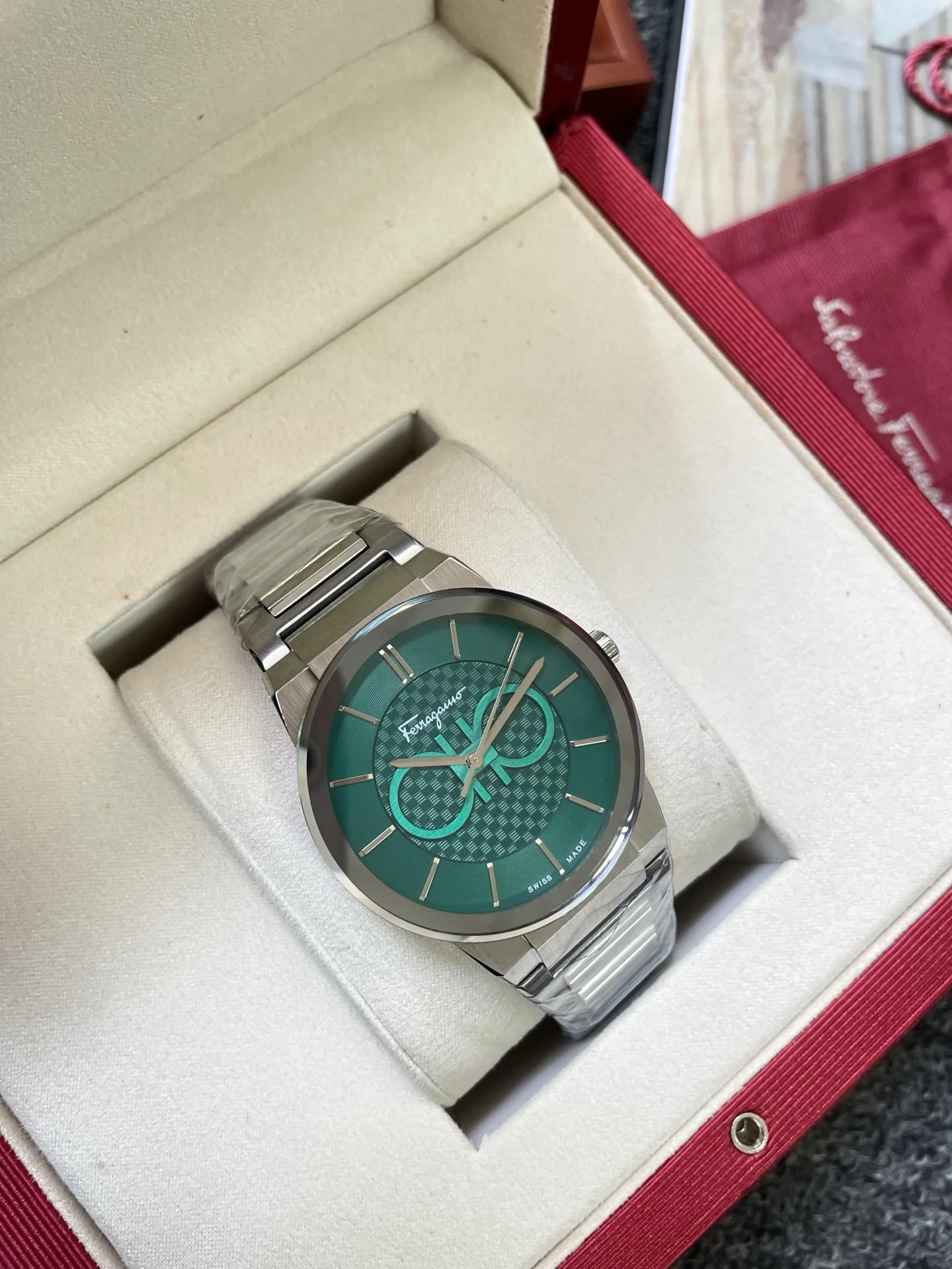 Часы Женские Salvatore Ferragamo 514126