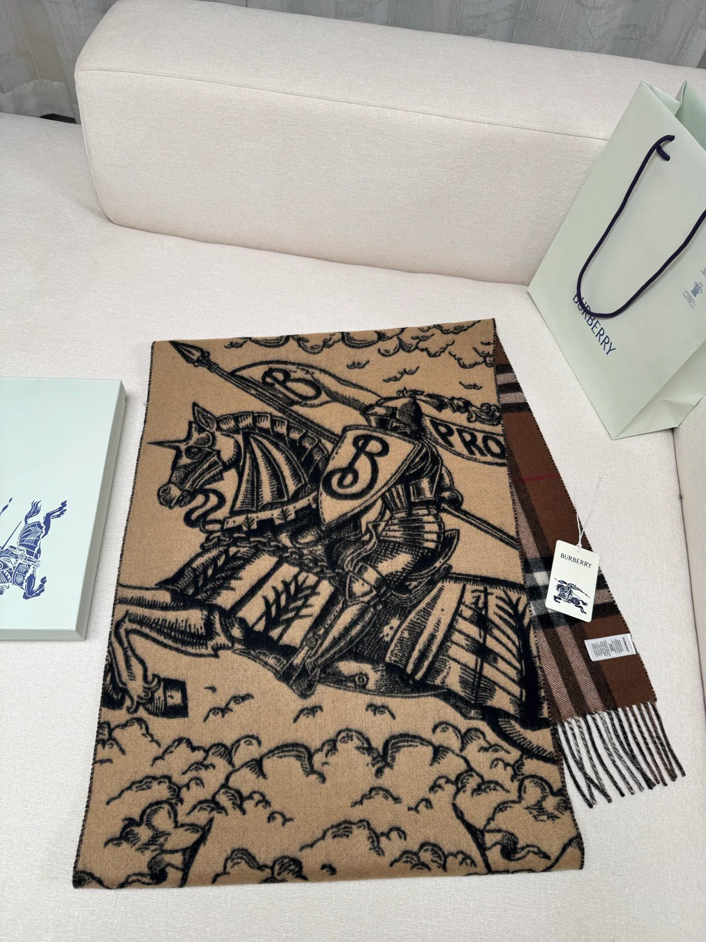 Шарфы Burberry 5020236
