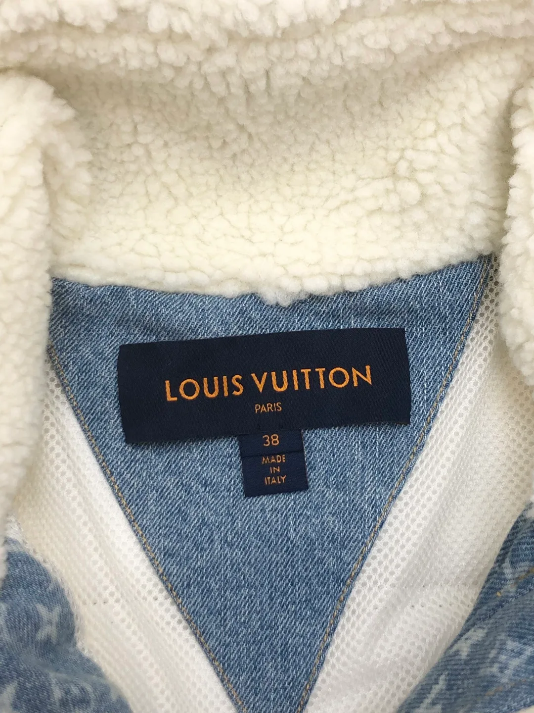 Куртки И Пуховики Женские Louis Vuitton 1586330