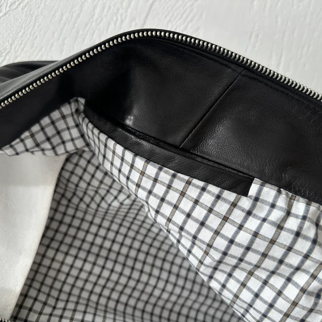 Кожаные Куртки И Дублёнки Женские Bottega Veneta 5930396