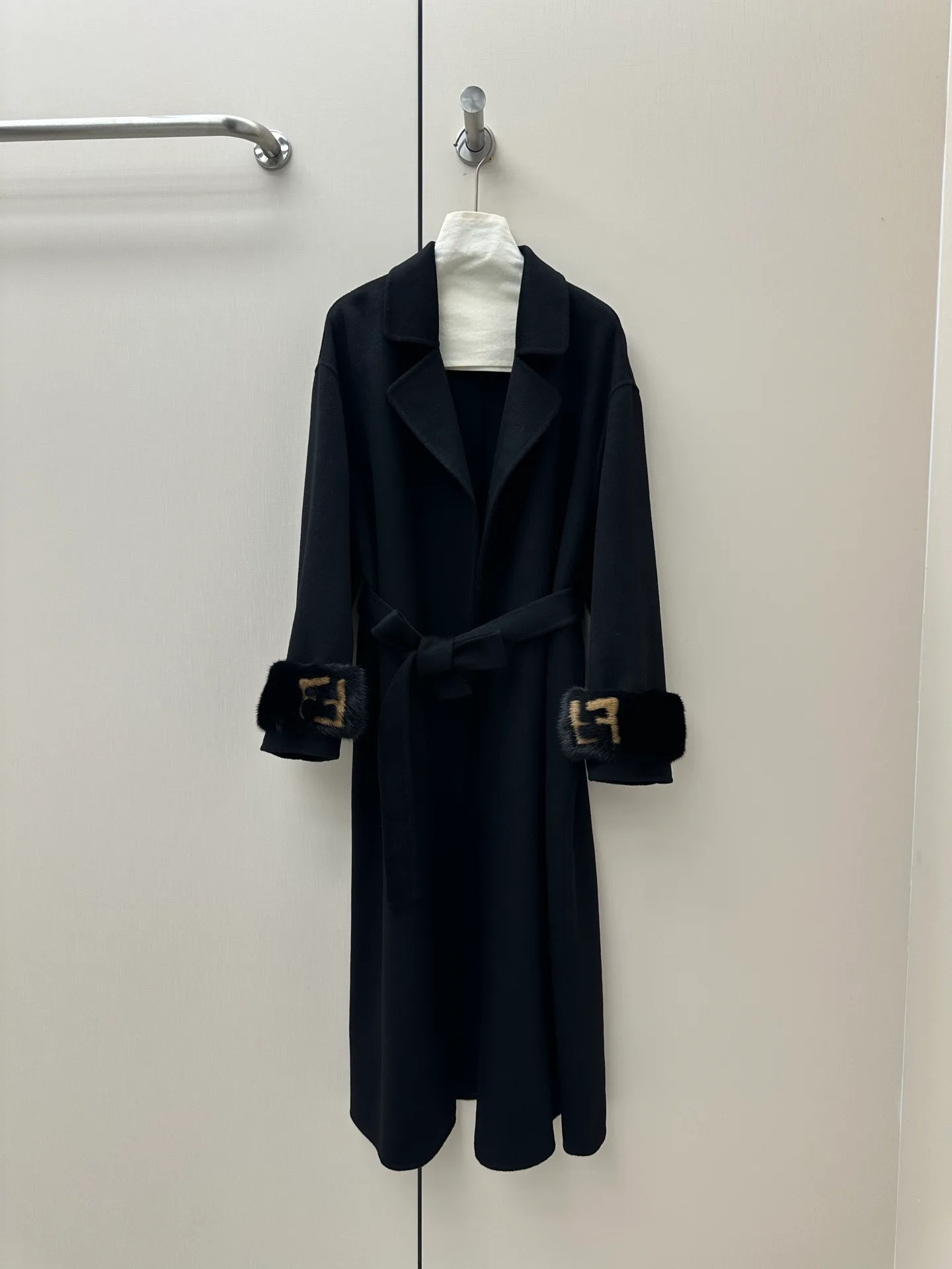 Пальто Женские Fendi 18338625