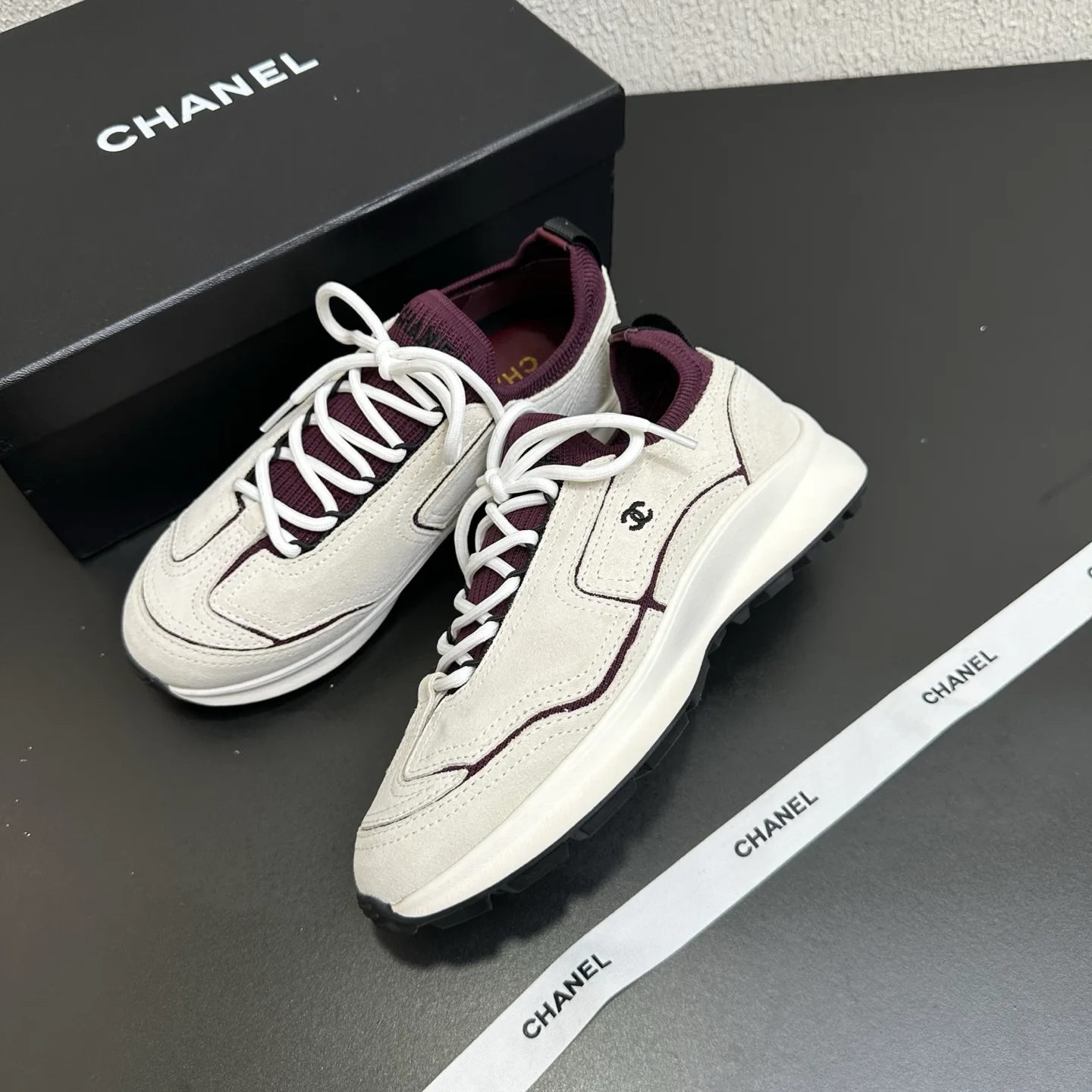 Кроссовки Женские Chanel 17934450