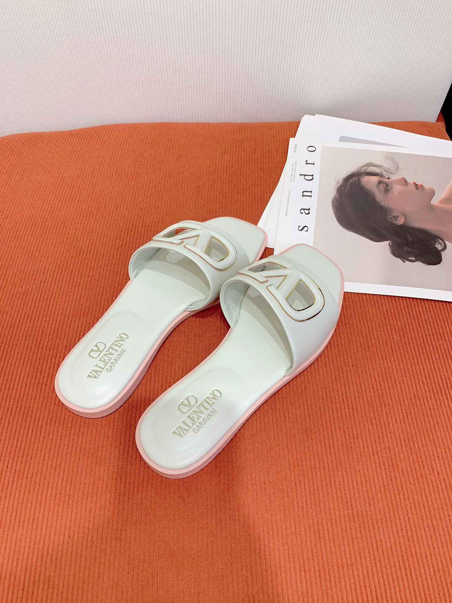 Шлепанцы Женские Valentino 748153