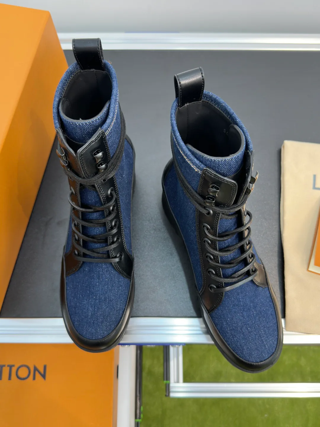 Ботинки Женские Louis Vuitton 18741673