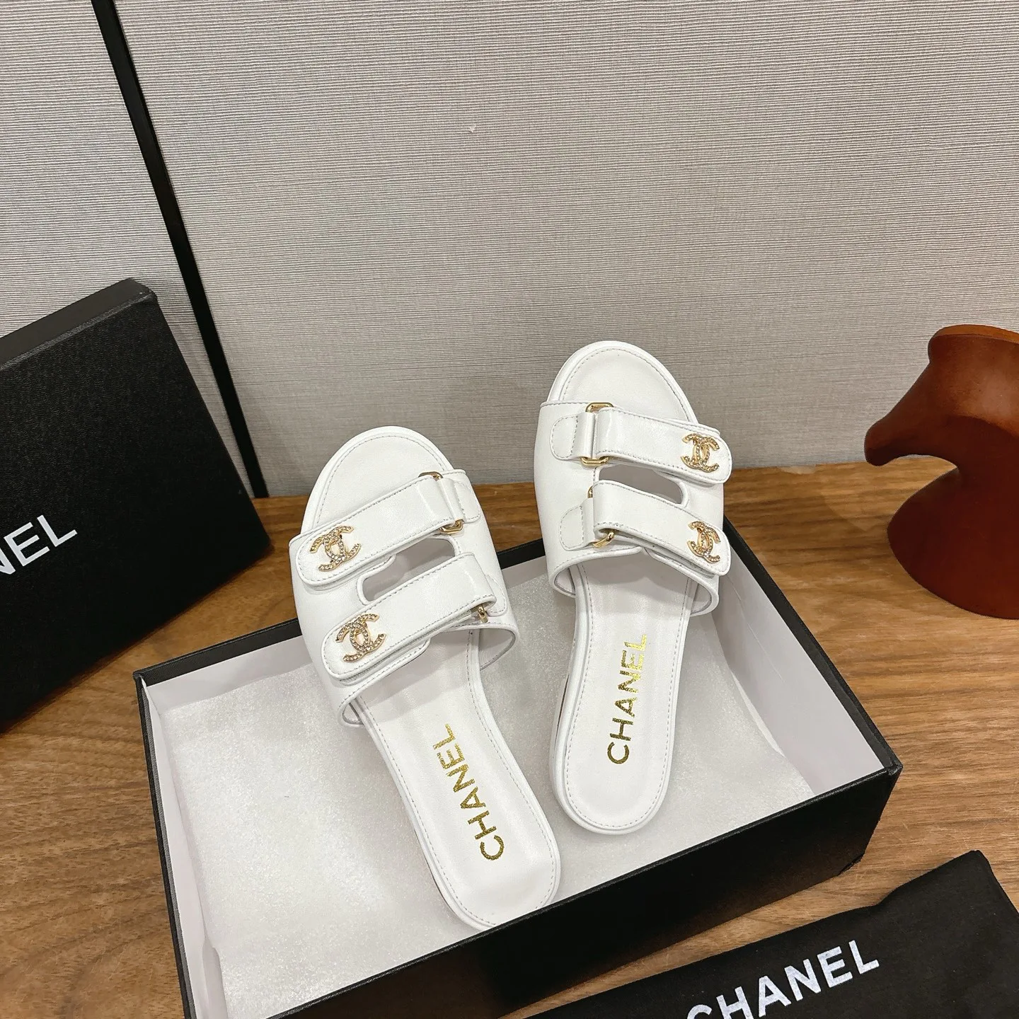 Сандалии Женские Chanel 10644591