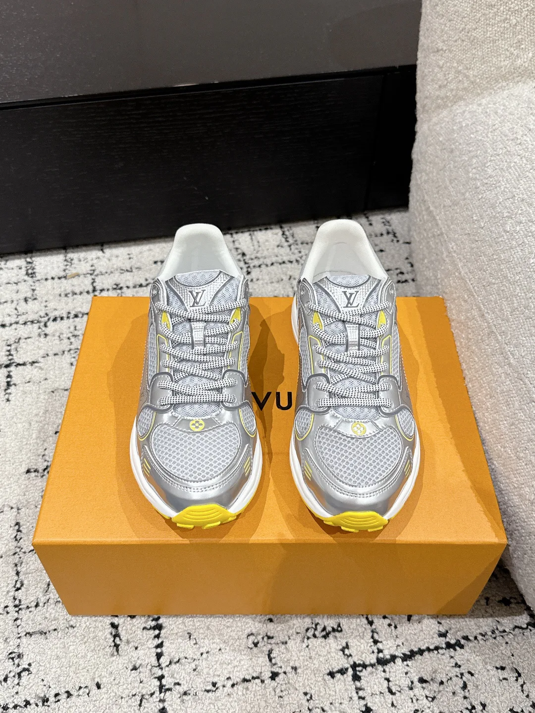 Кроссовки Женские Louis Vuitton 286124