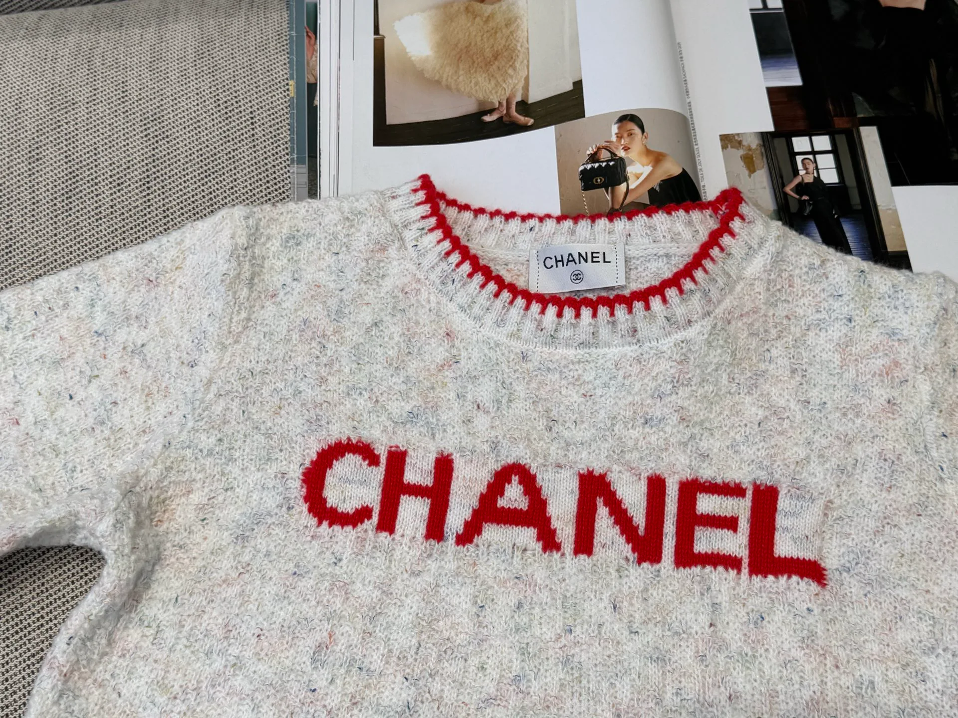 Джемперы И Свитеры Женские Chanel 3800617