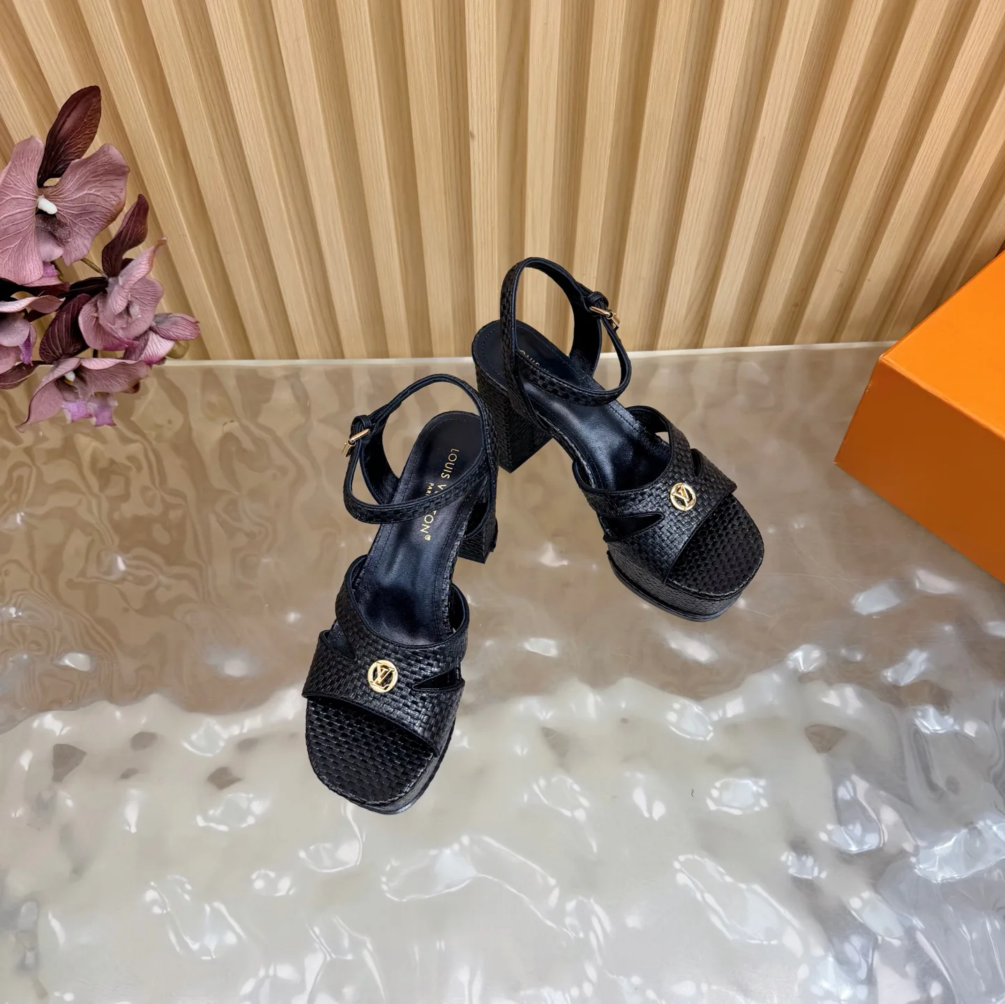 Босоножки Женские Louis Vuitton 629258