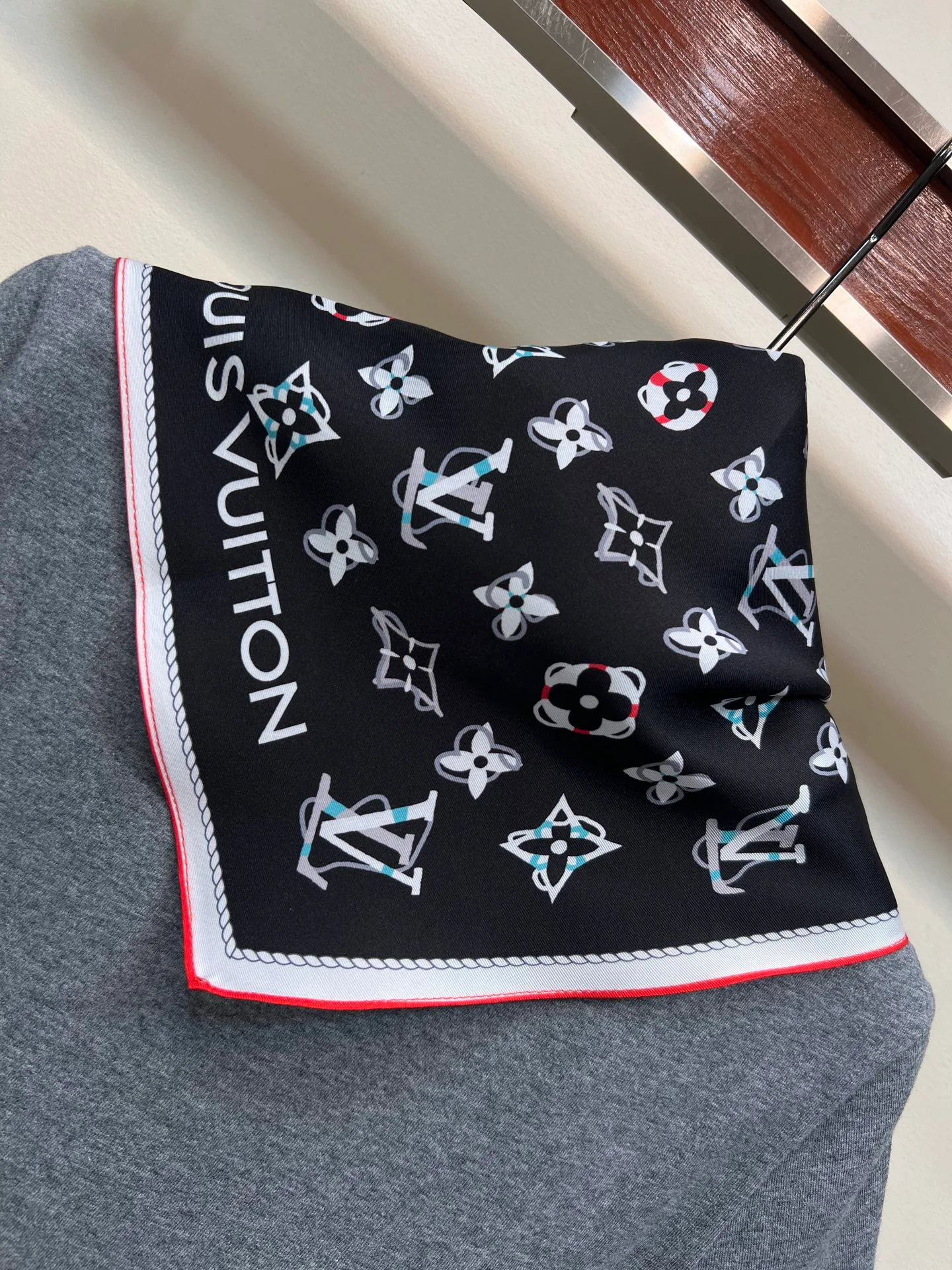 Футболки Женские Louis Vuitton 13237645