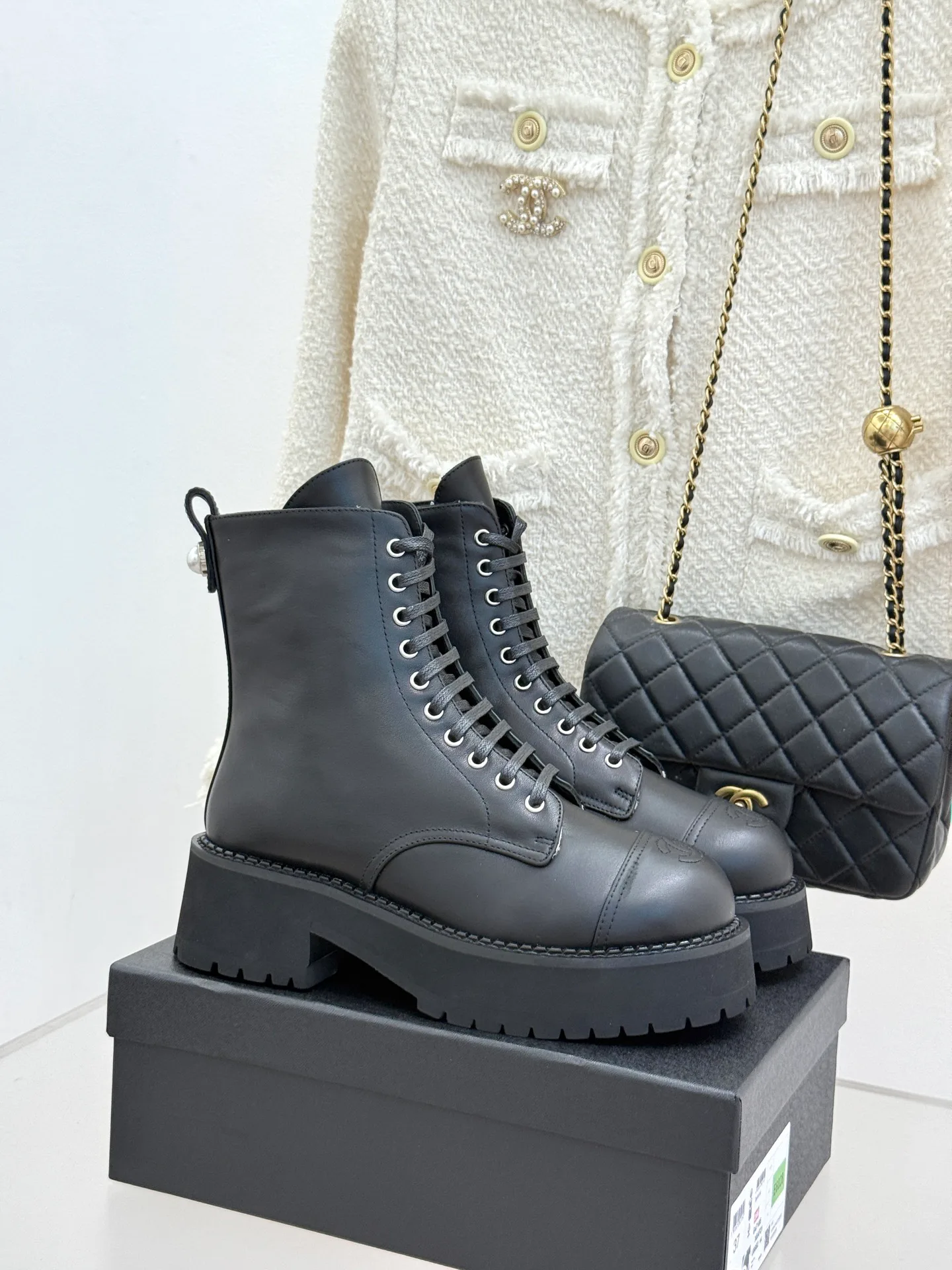 Ботинки Женские Chanel 19570321