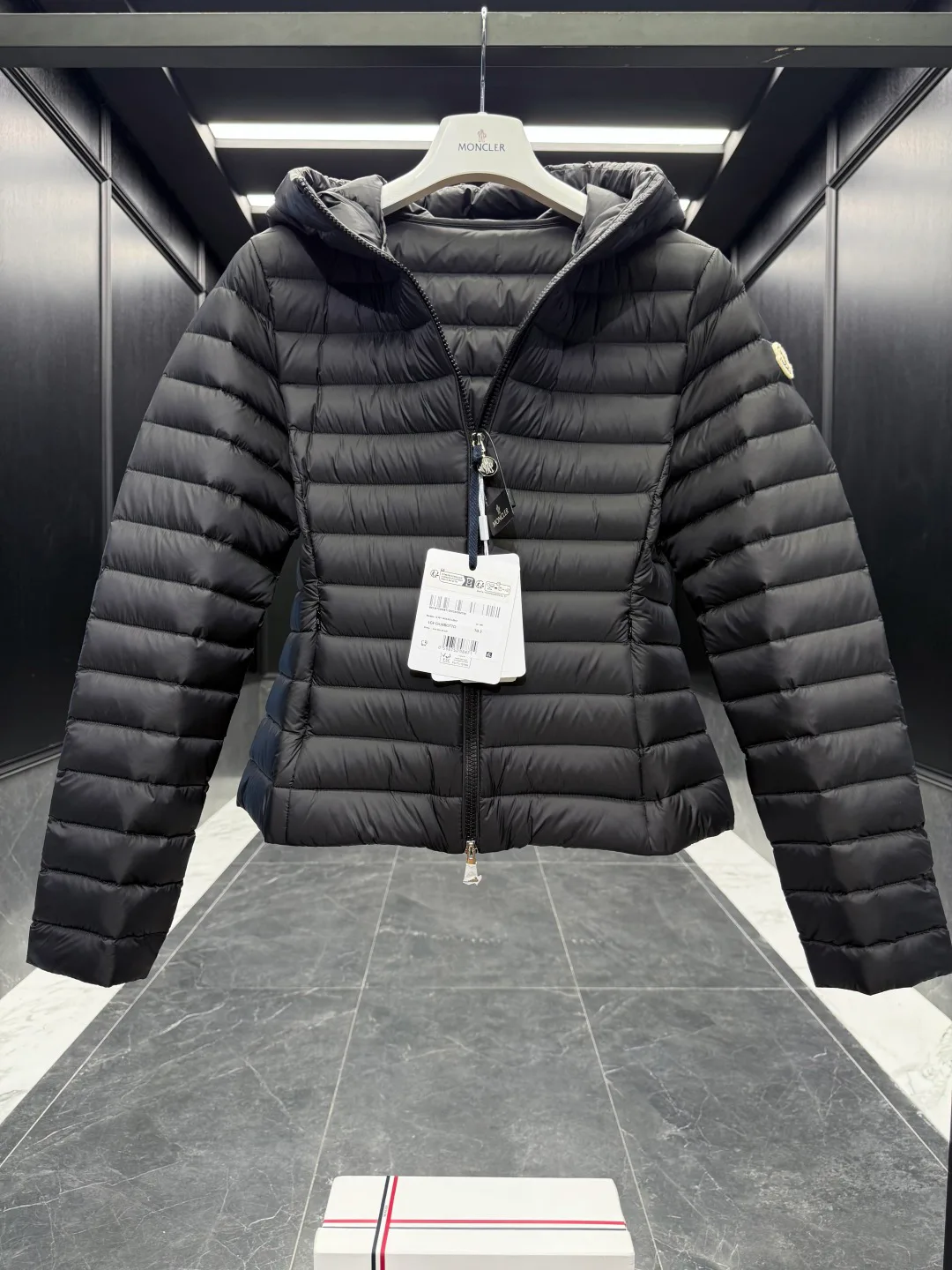 Куртки И Пуховики Женские Moncler 798998