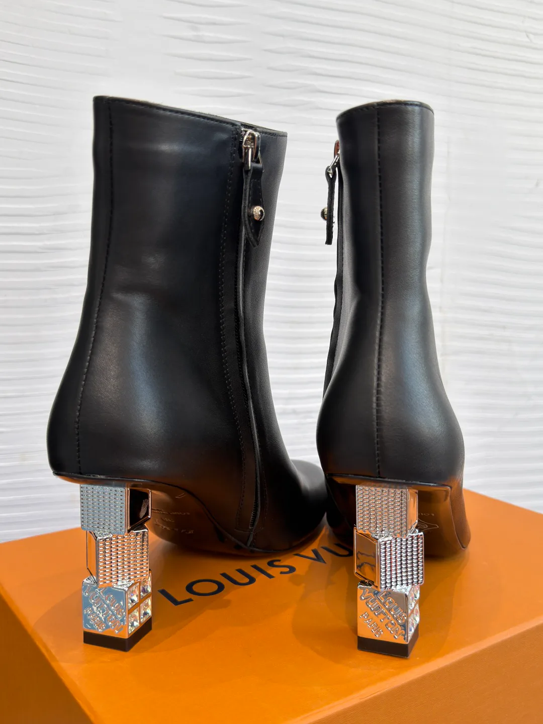 Ботильоны Женские Louis Vuitton 18604384
