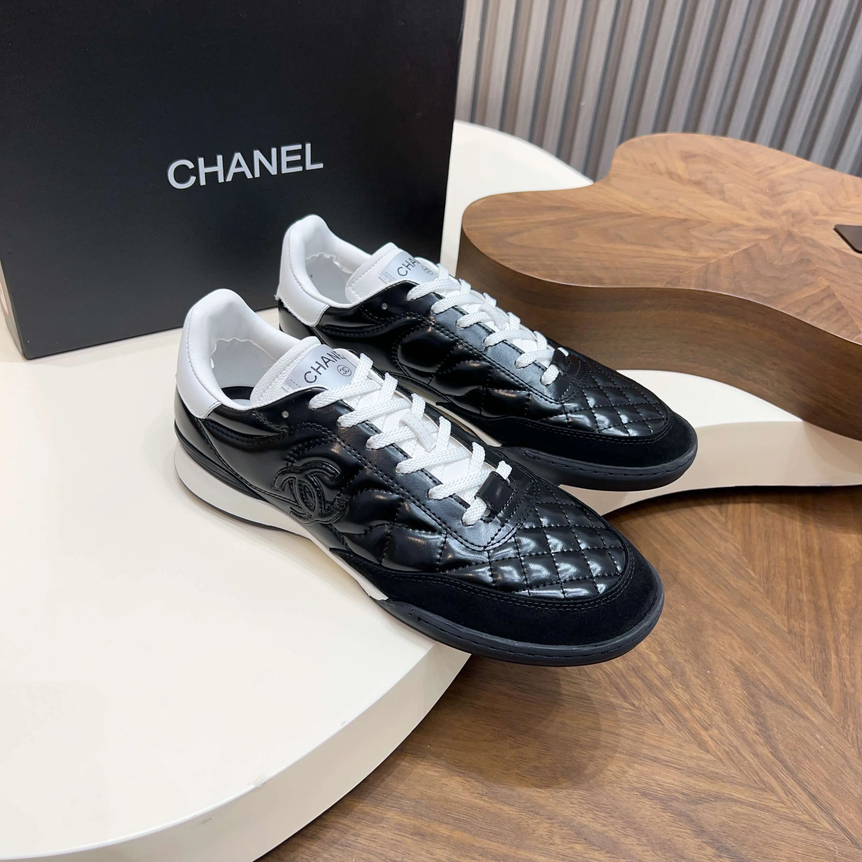Кроссовки Женские Chanel 17918722