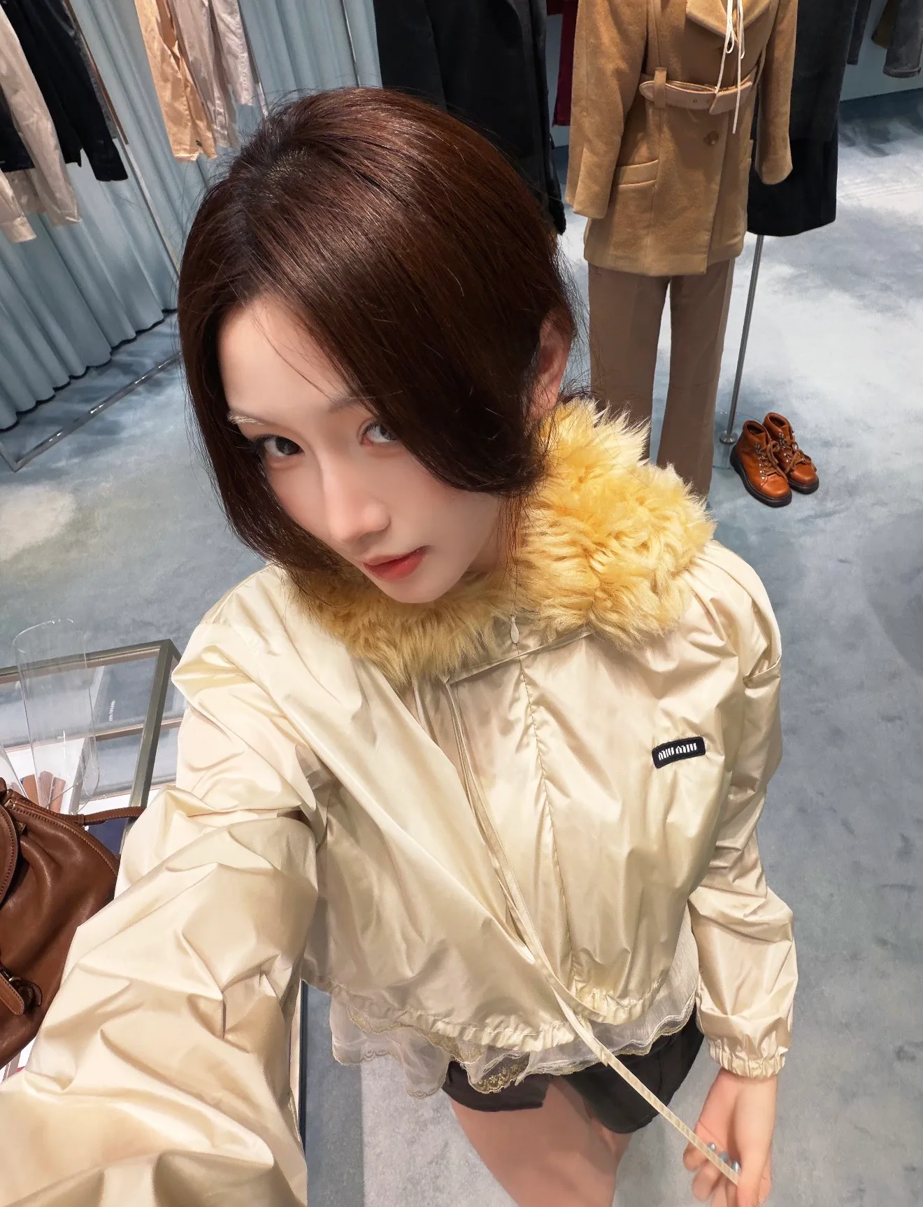 Куртки И Пуховики Женские Miu Miu 18112907