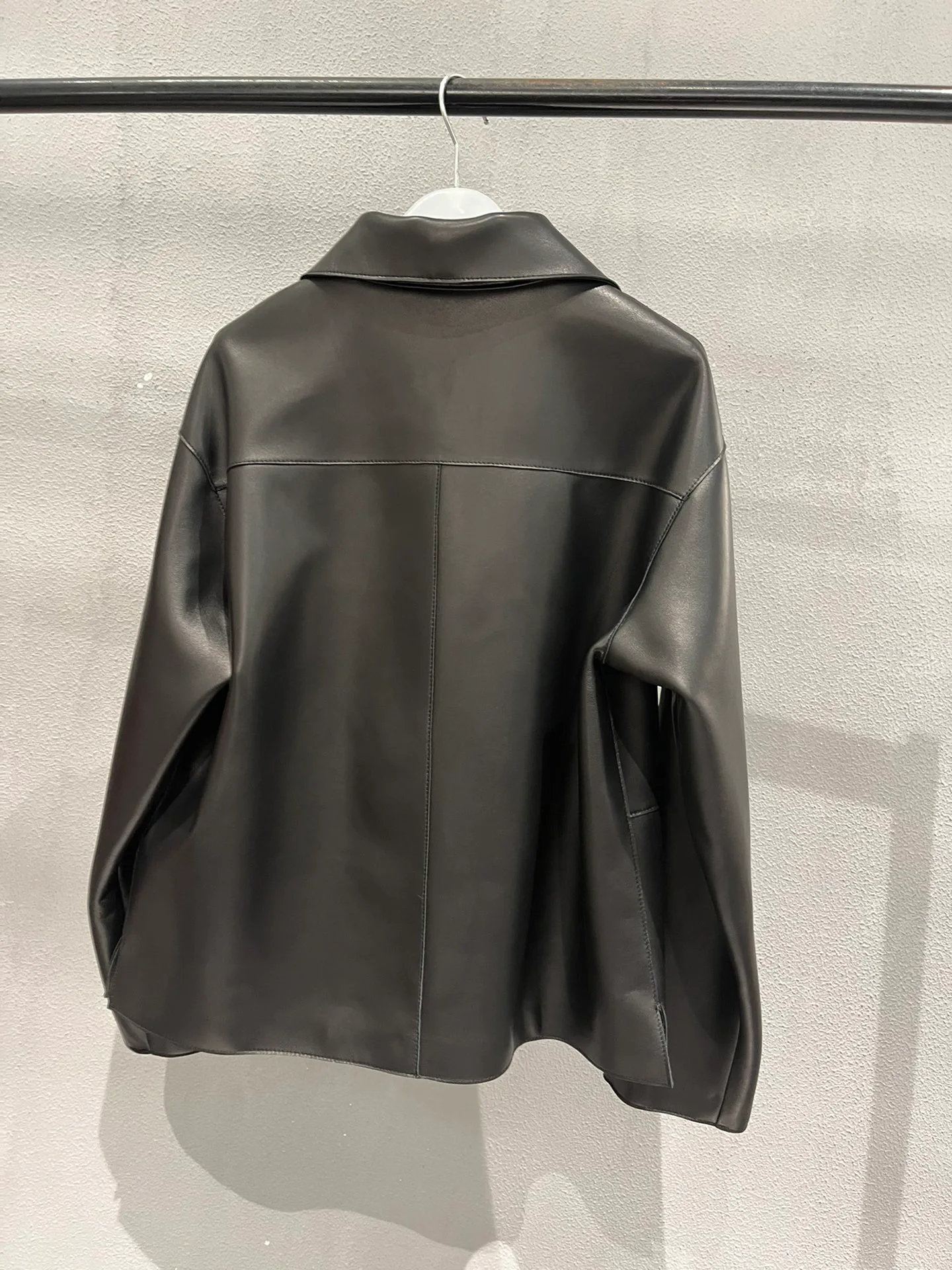 Кожаные Куртки И Дублёнки Женские Loewe 12780