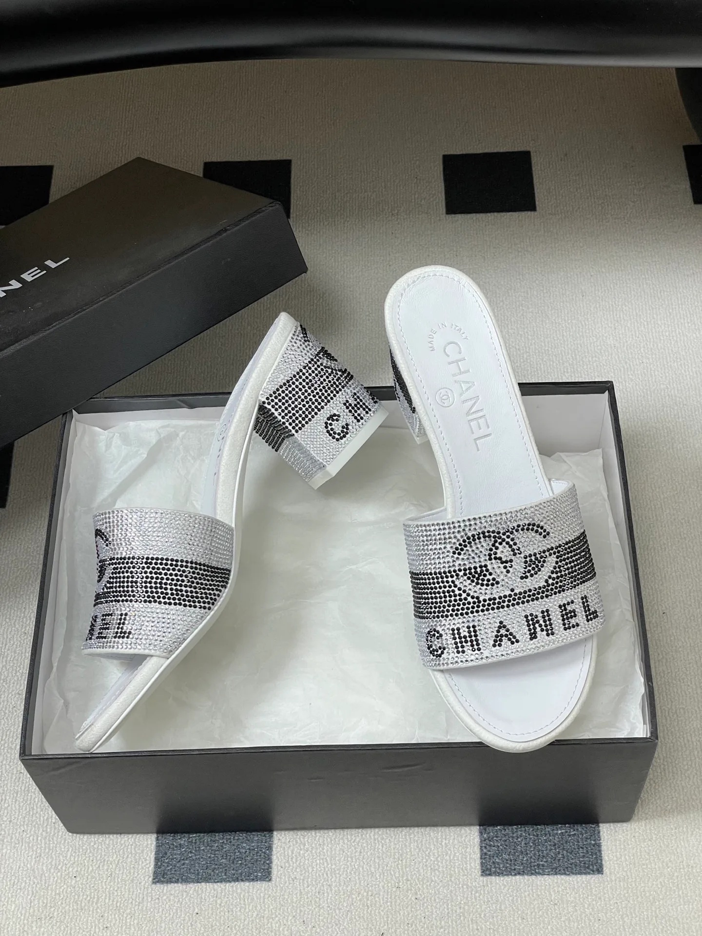 Босоножки Женские Chanel 10993963