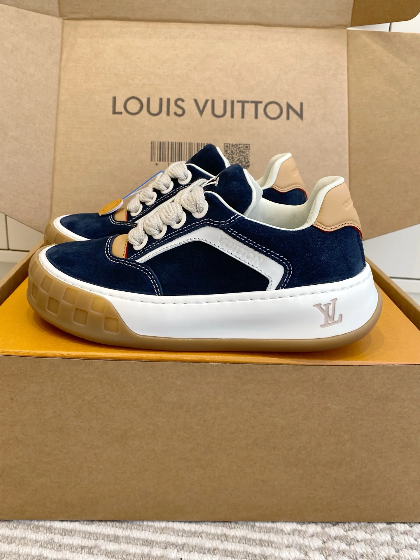 Кроссовки Женские Louis Vuitton 11237999