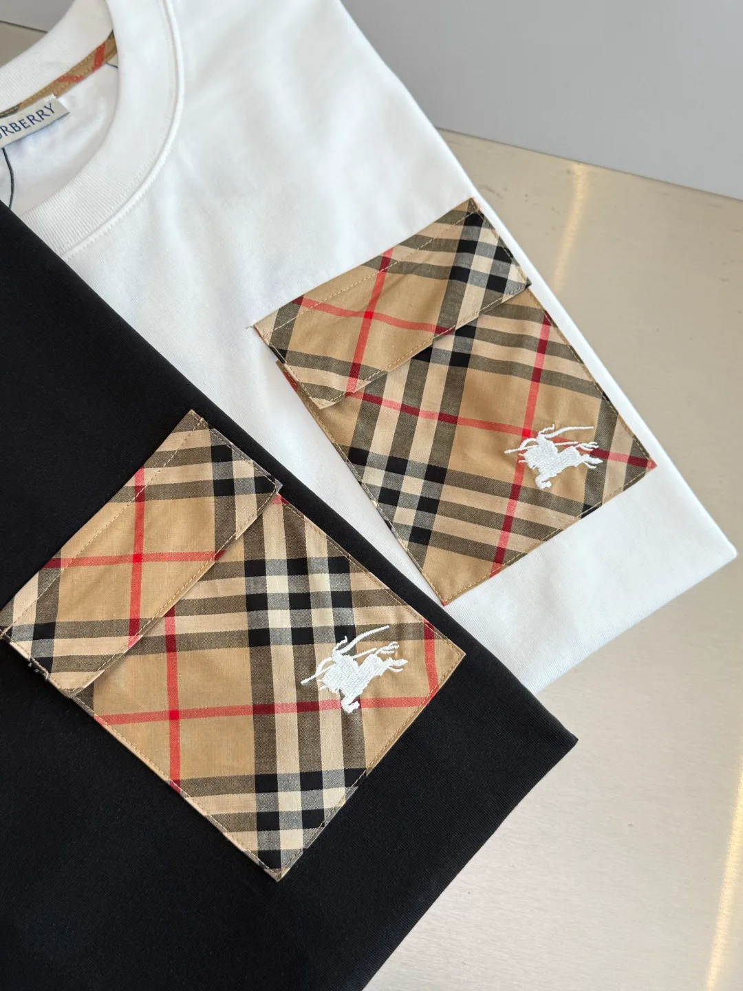 Футболки Женские Burberry 10151628