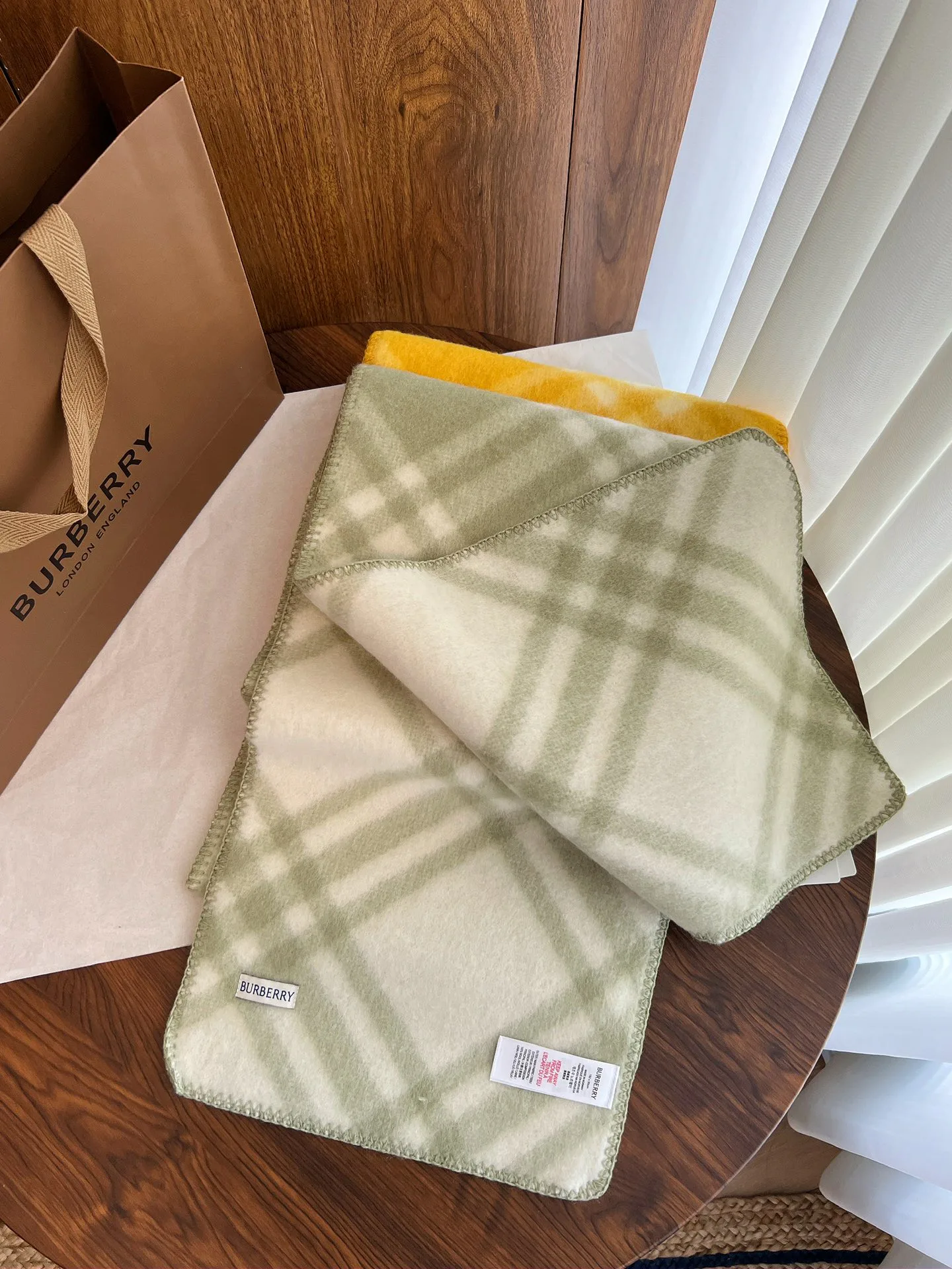 Шарфы Burberry 5944094