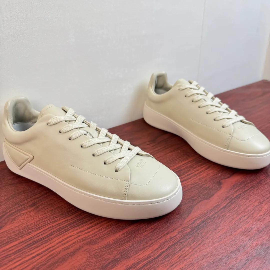 Кроссовки Мужские Prada 16935029