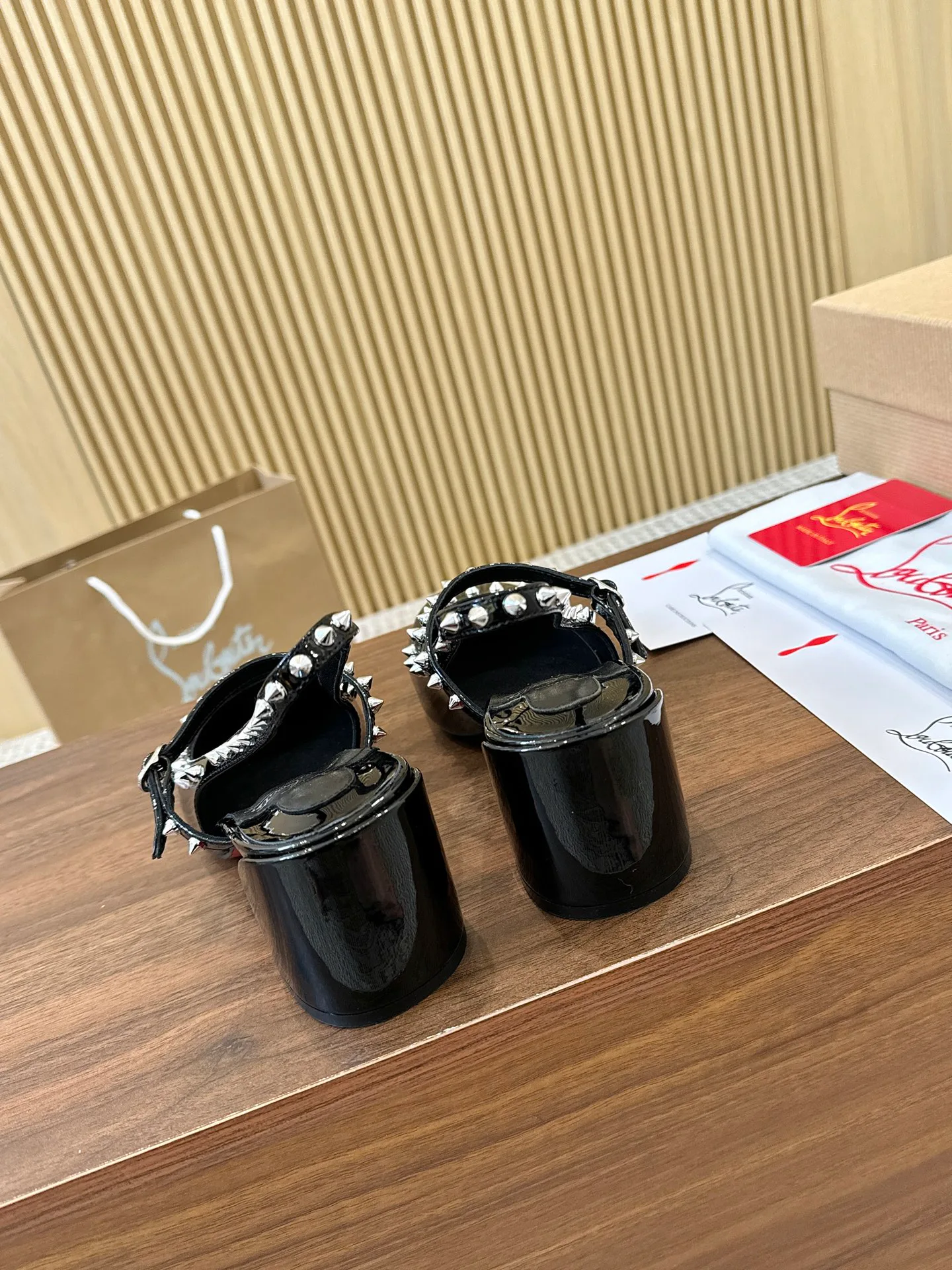 Туфли Женские Christian Louboutin 1856065