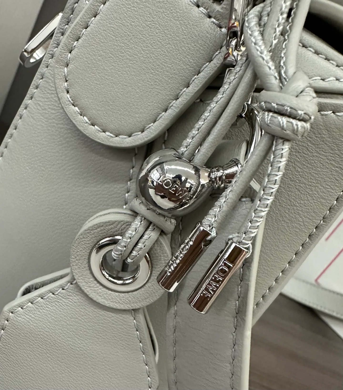 Классические Сумки Женские Loewe 11837600