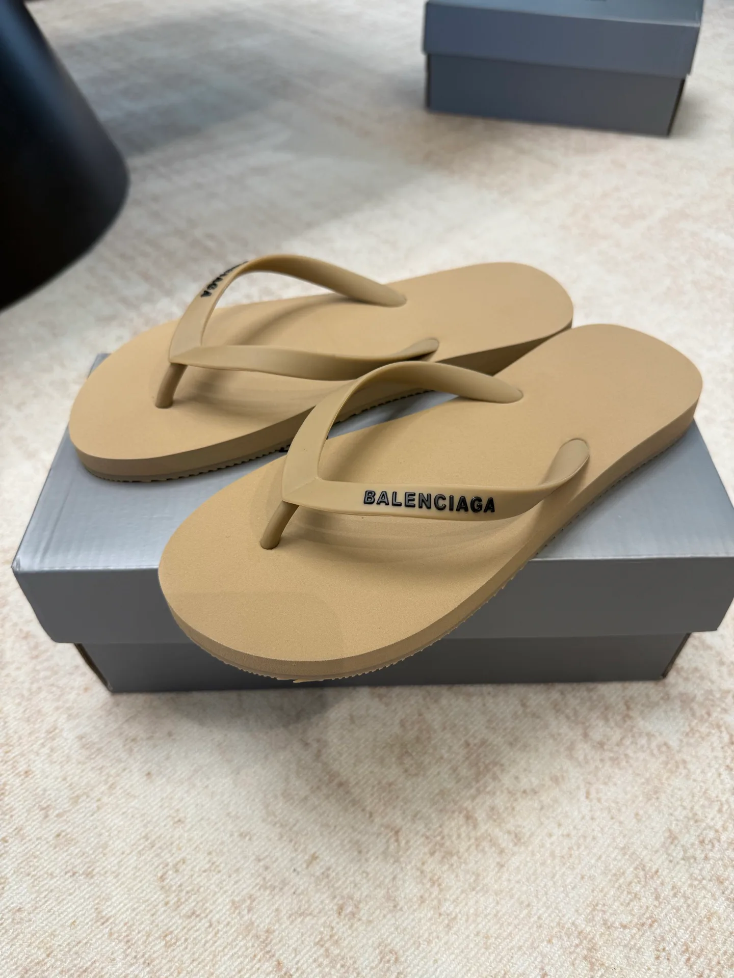 Шлепанцы Женские Balenciaga 11581875