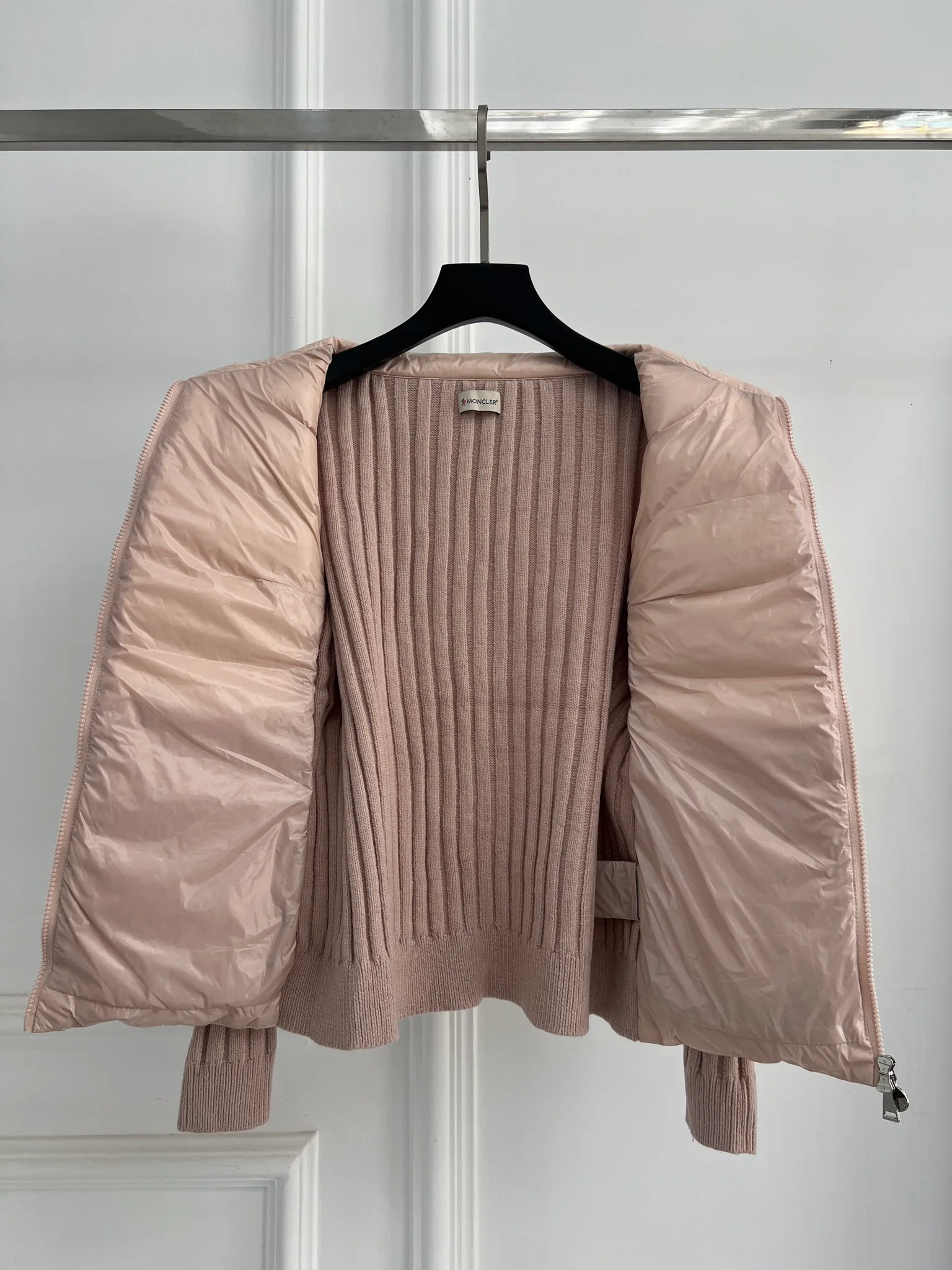 Куртки И Пуховики Женские Moncler 18416275