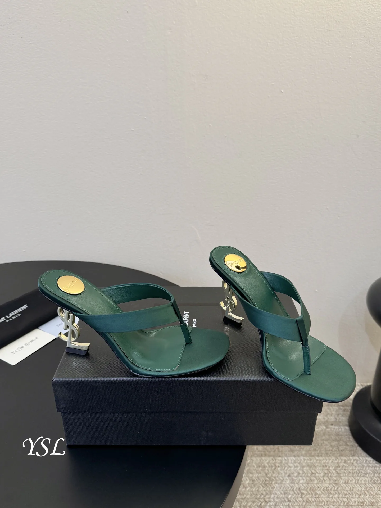 Босоножки Женские Saint Laurent 11648022